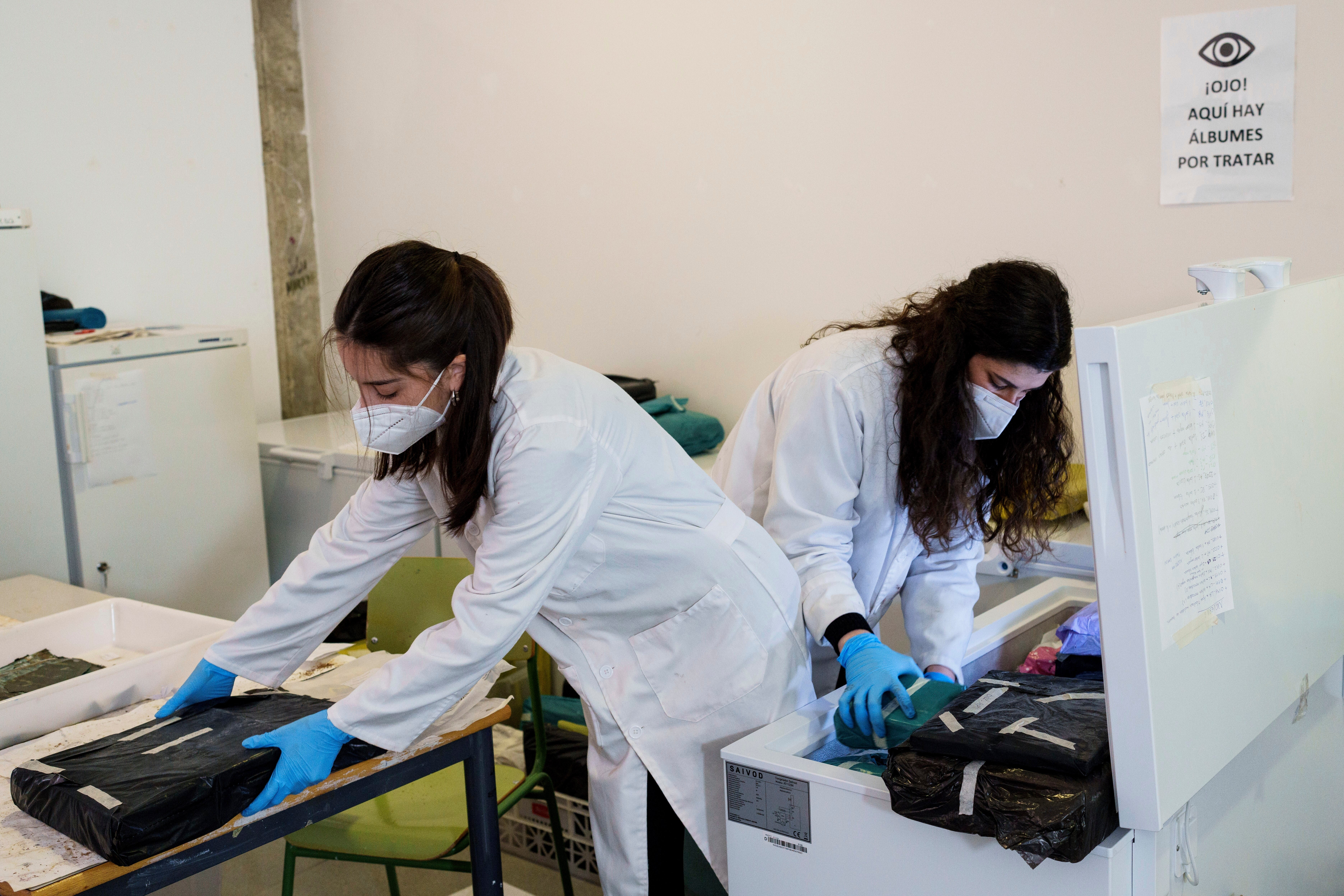 Spain Floods Saving Memories