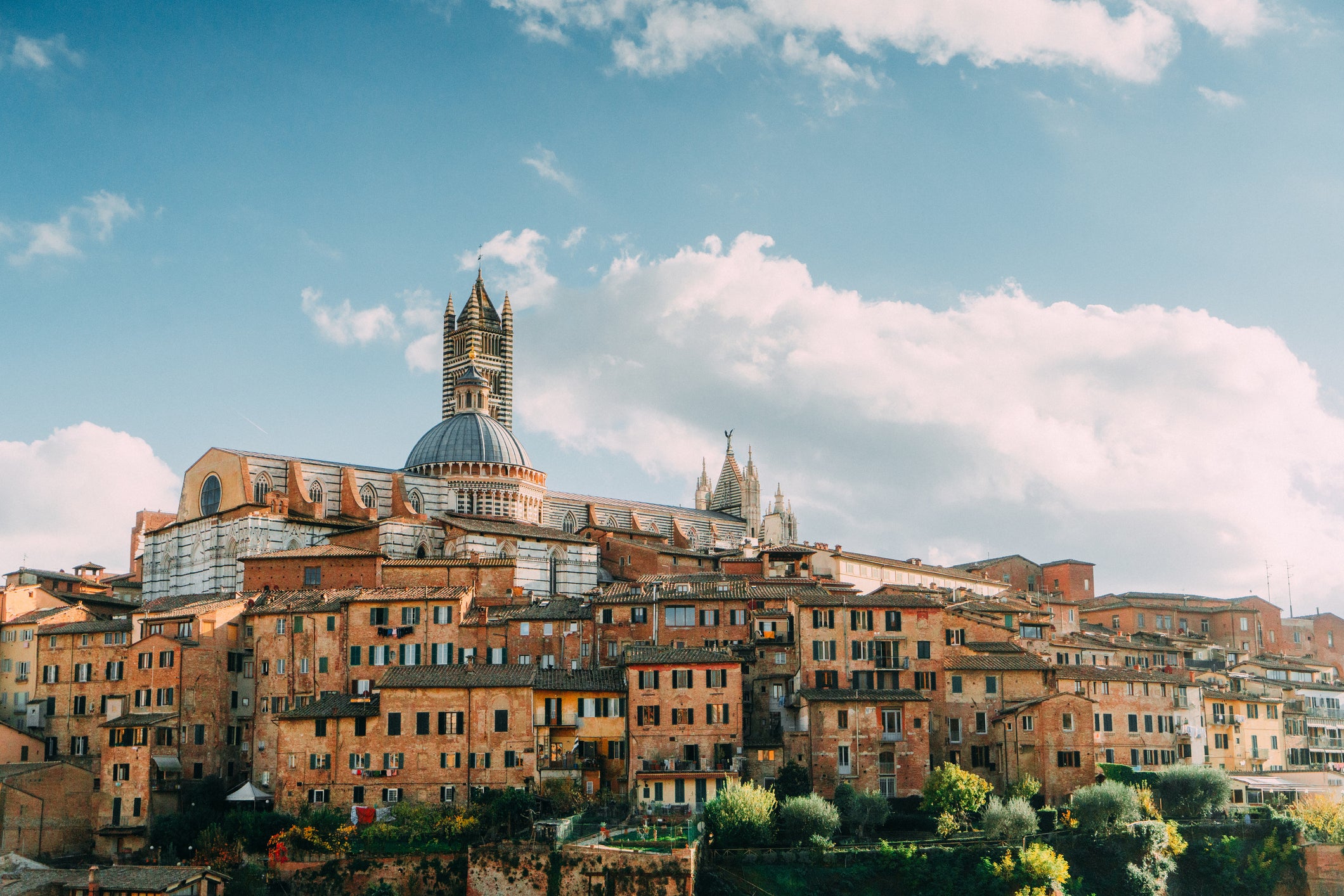 A new vintage train service will connect Rome to Siena