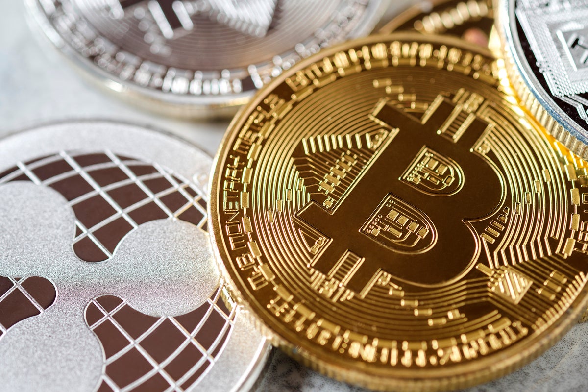 The price of bitcoin is plunging dramatically