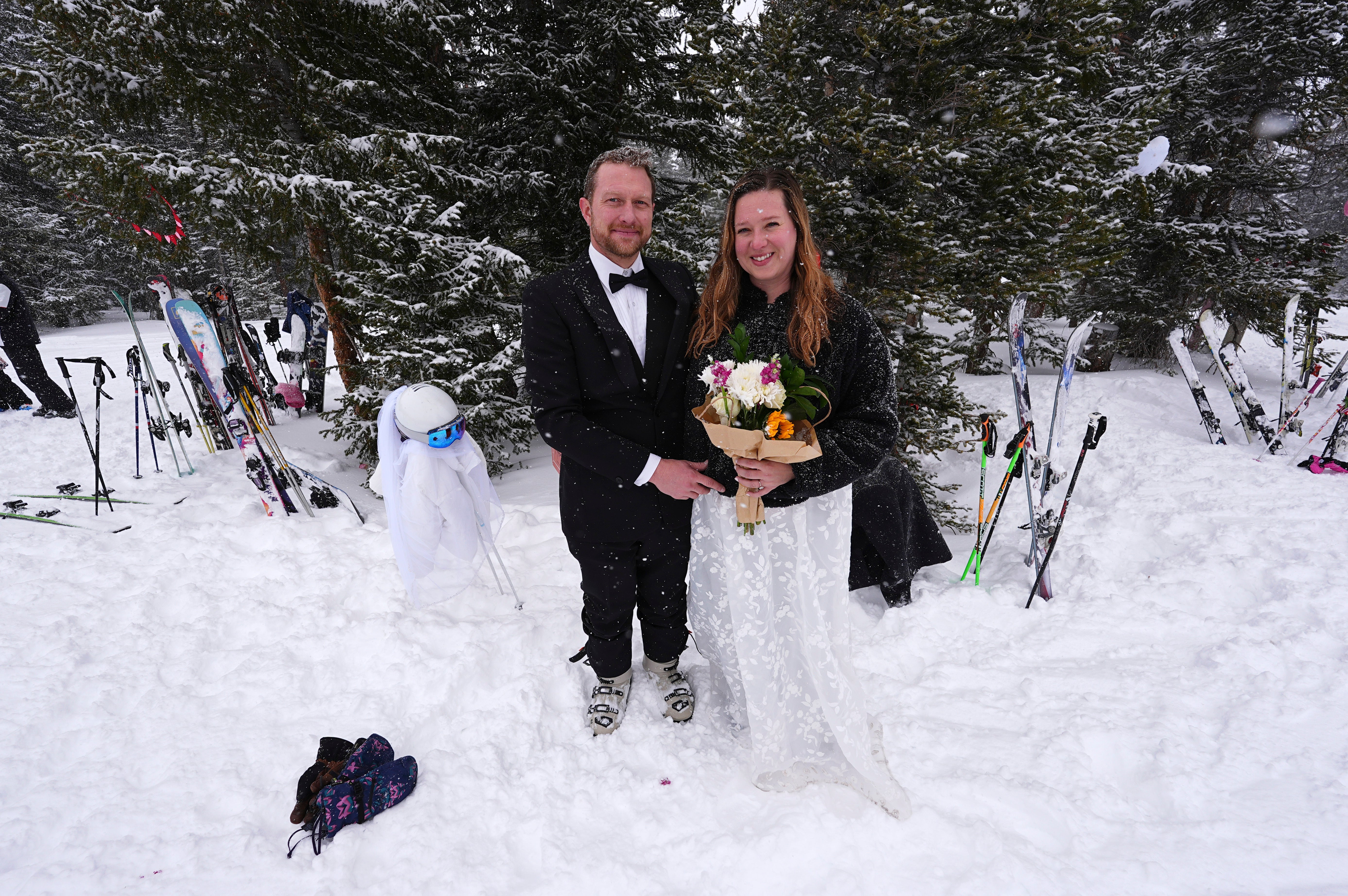 Loveland Ski Arena Mass Wedding