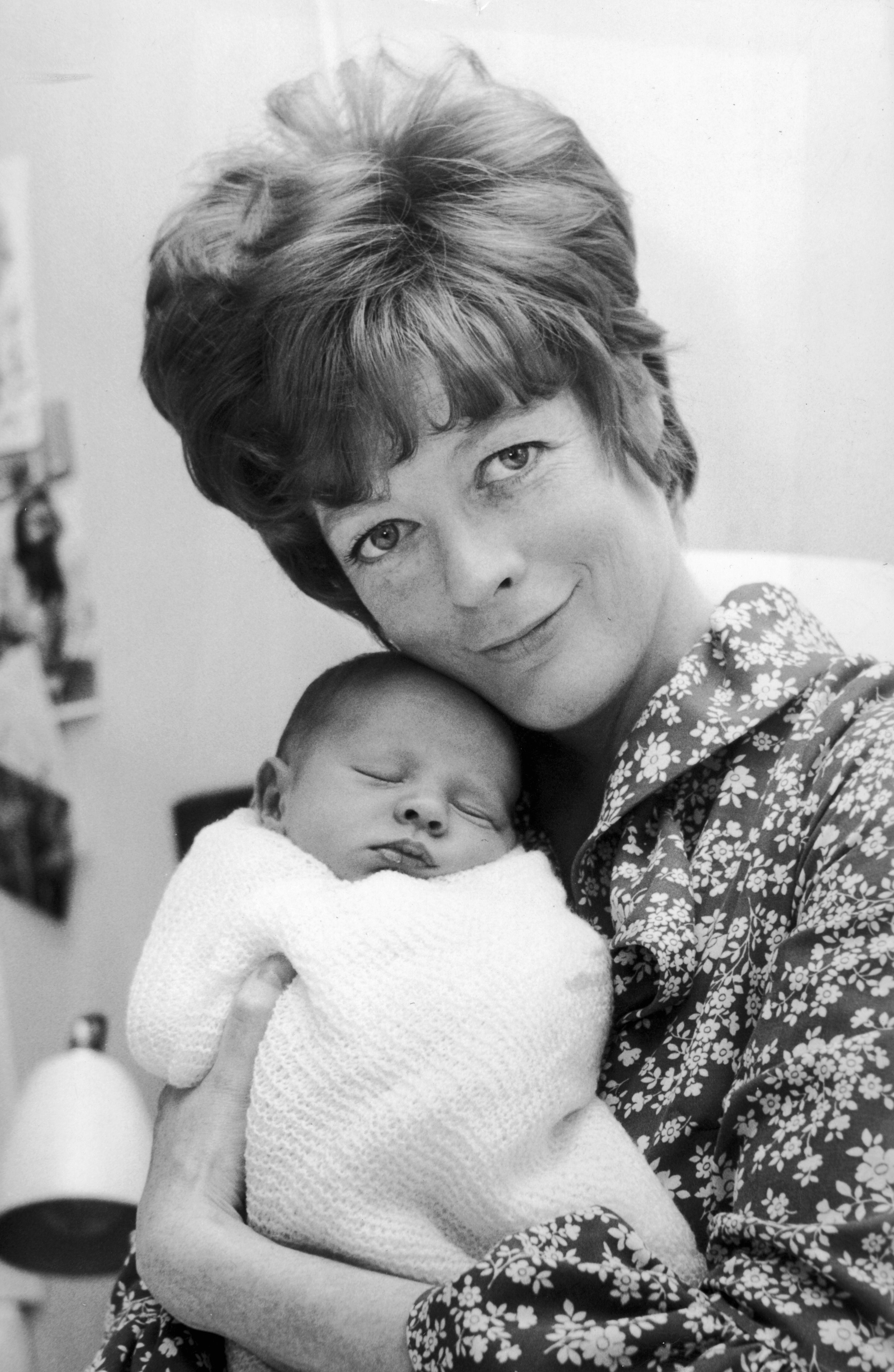 Maggie Smith at Middlesex Hospital after welcoming Toby with Robert Stephens in 1969