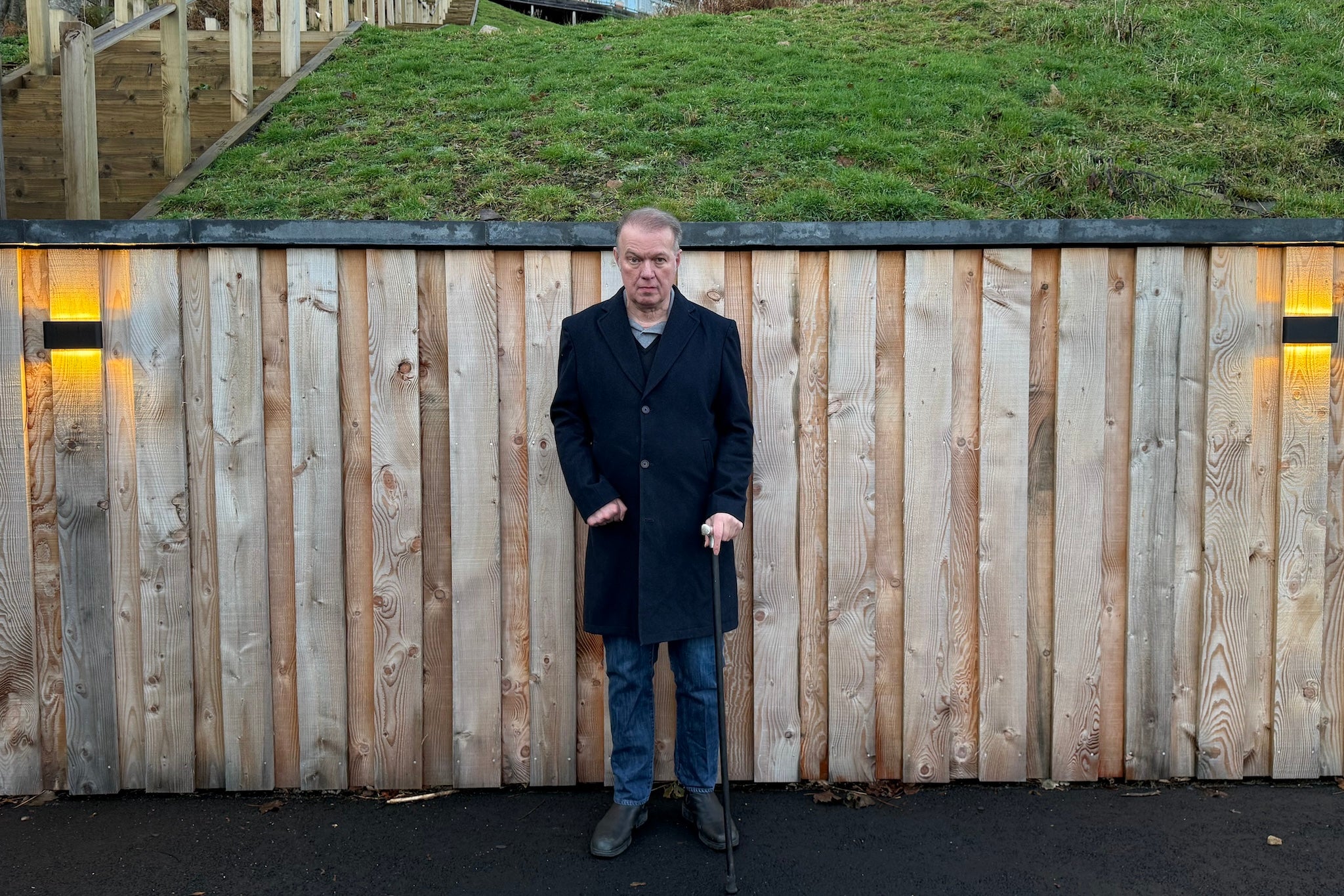 ‘I know I’m dumb but people are dumber/ Talking in a loud, grating voice’