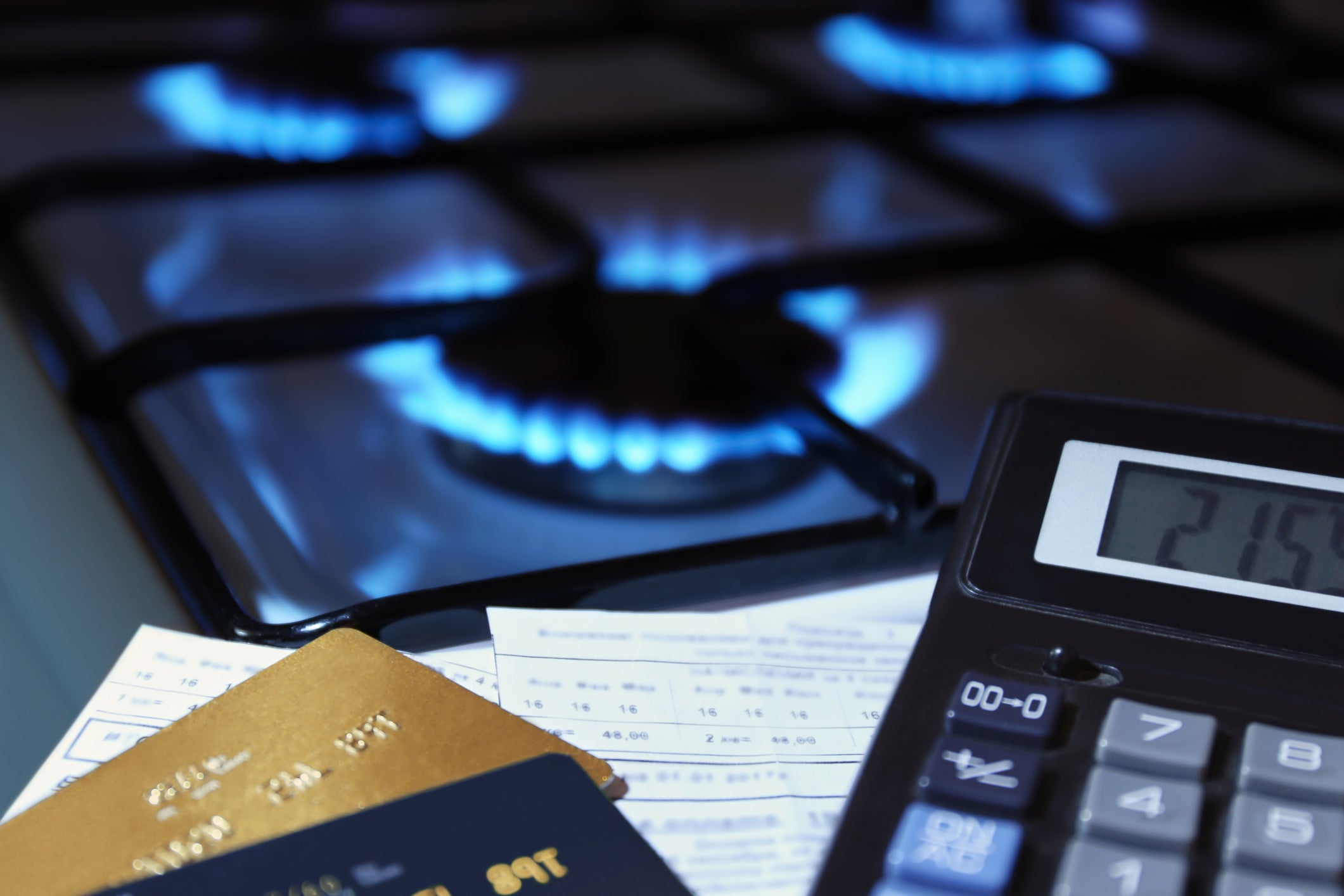 The energy suppliers will pay £5.6 million in compensation to 40,000 customers
