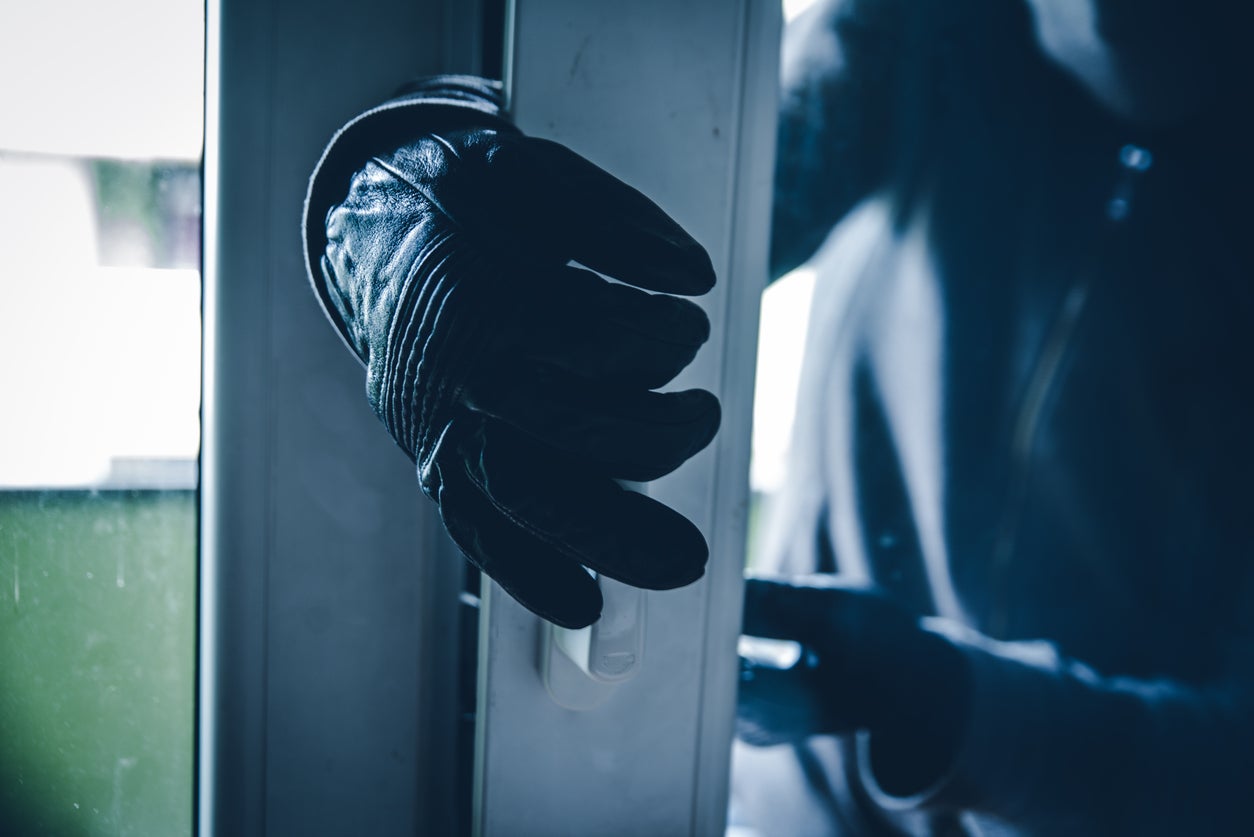 Some simple tips to keep burglars at bay