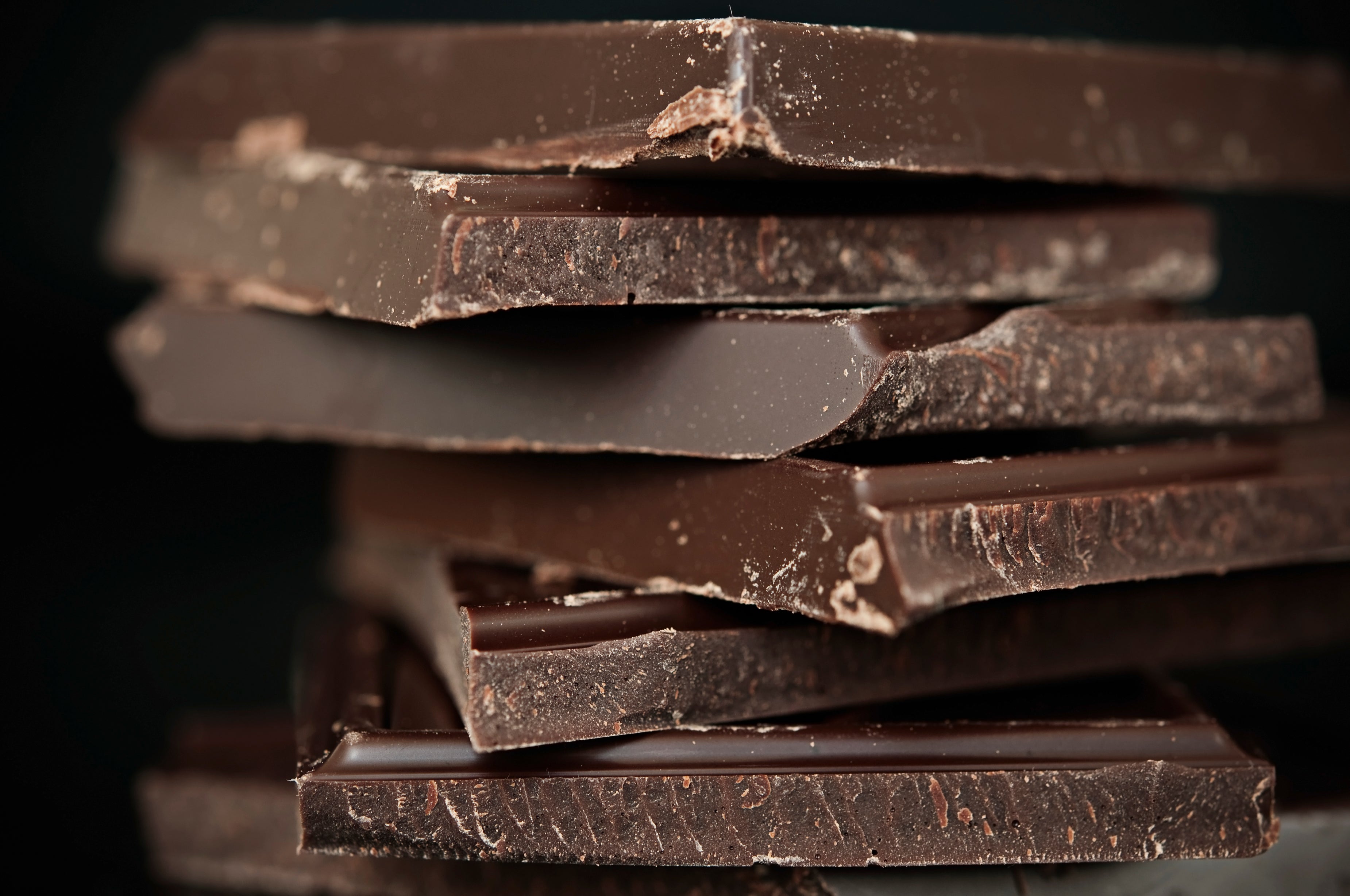 Reaching for the chocolate could help stave off a migraine