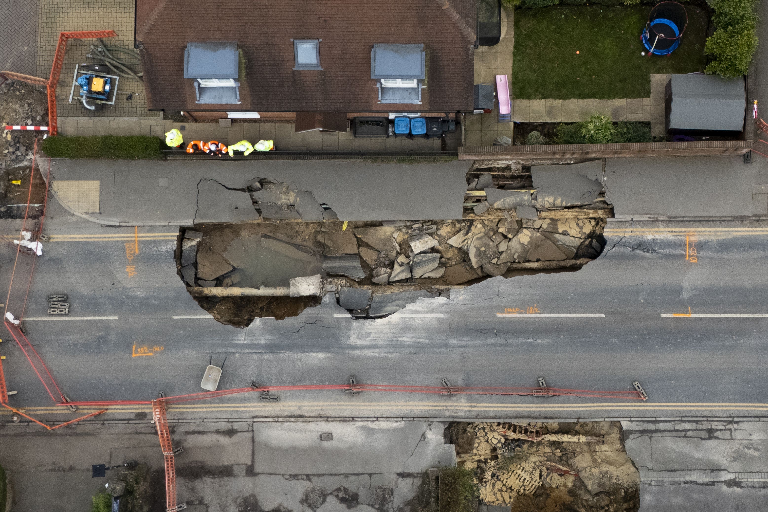 The scene in Godstone where police have evacuated a number of properties (Jordan Pettitt/PA)