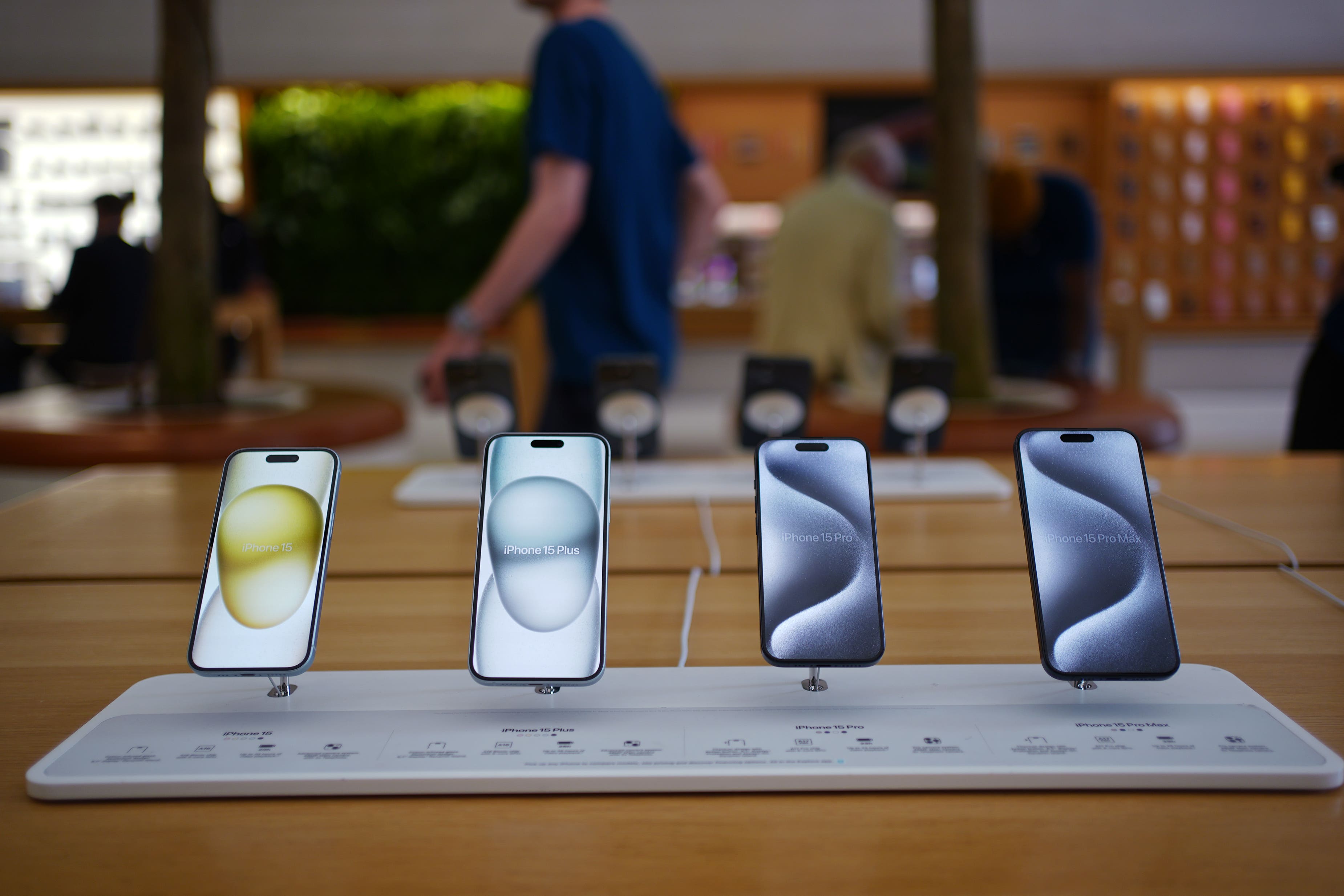 Apple iPhones on display (PA)