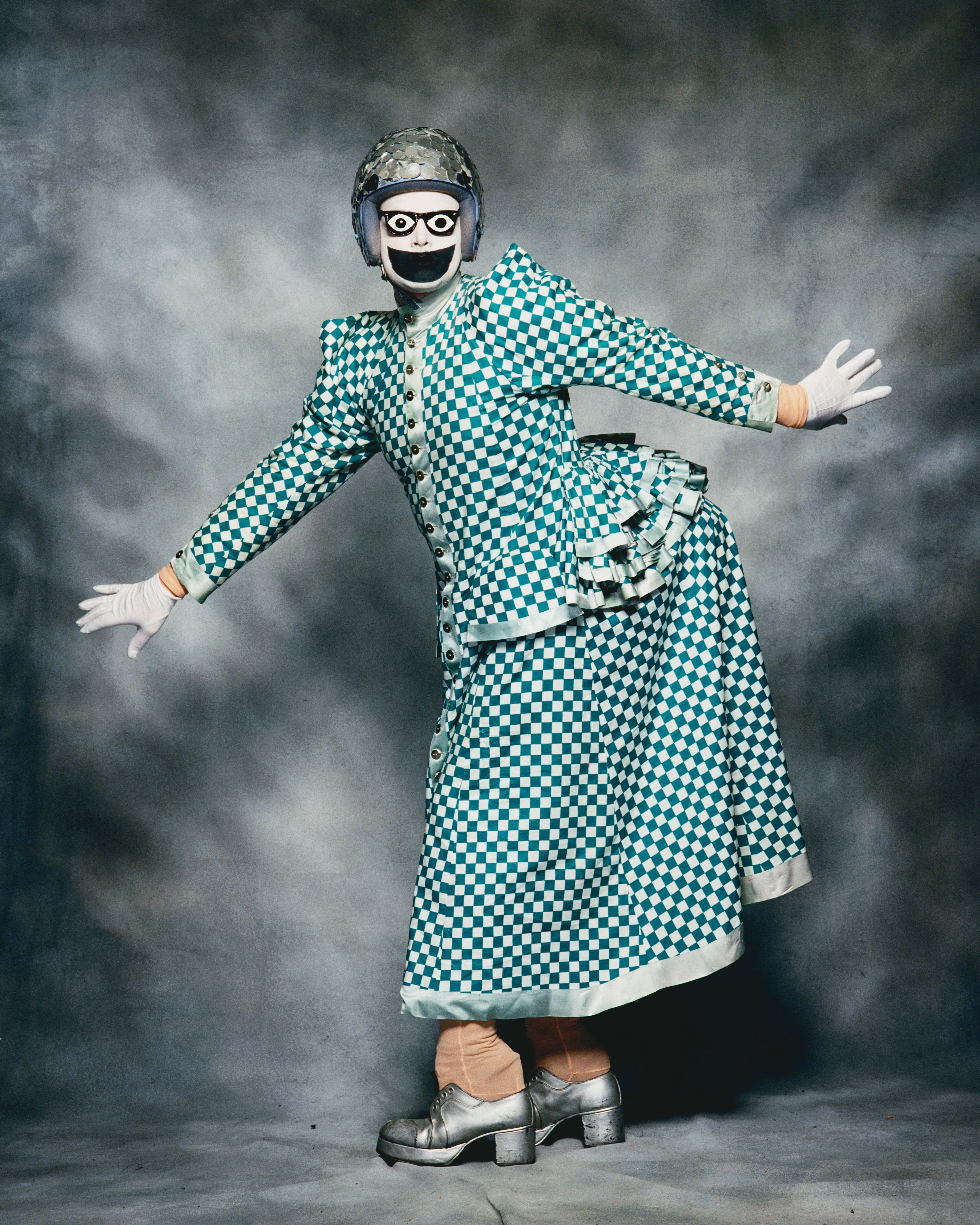 Fergus Greer Session 4, Look 17, August 1991 by Fergus Greer