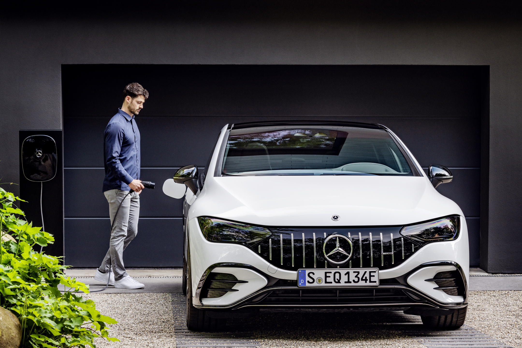 <p>The latest wall boxes charge at a speed of 7kW, enough to charge most cars overnight</p>