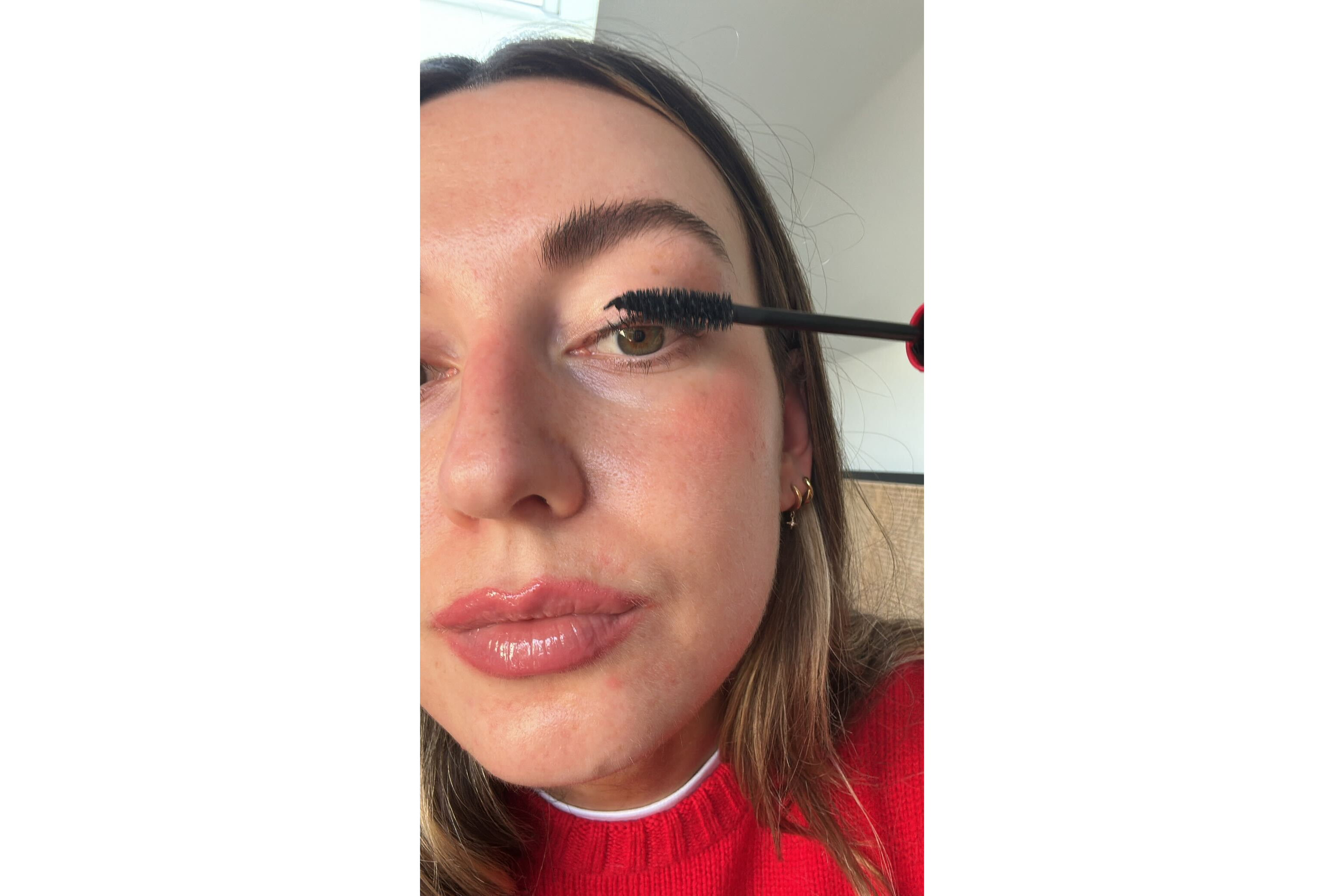 I replaced my usual mascara with this one to see whether it could deliver on its claims