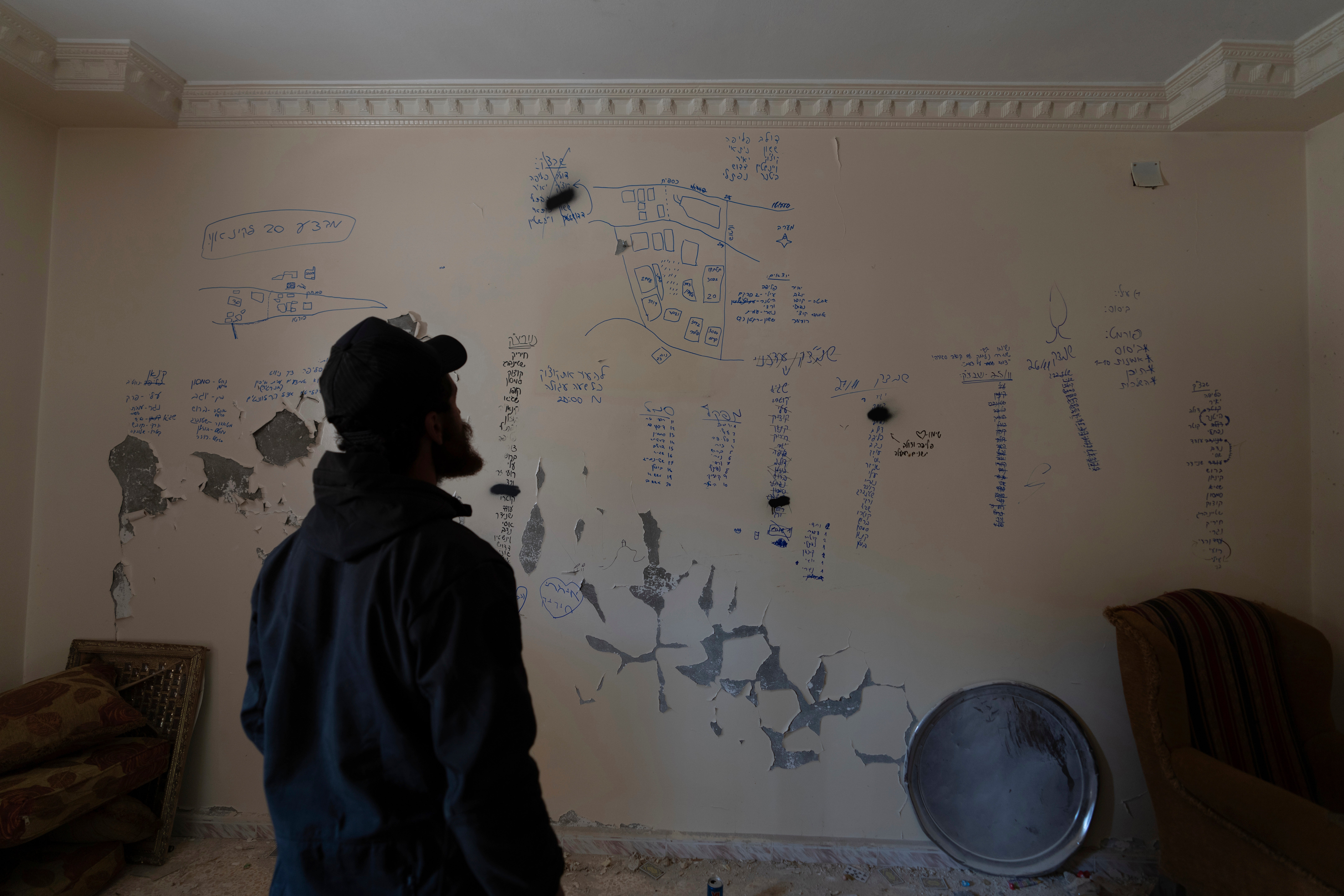 Mideast Wars-Lebanon-Graffiti