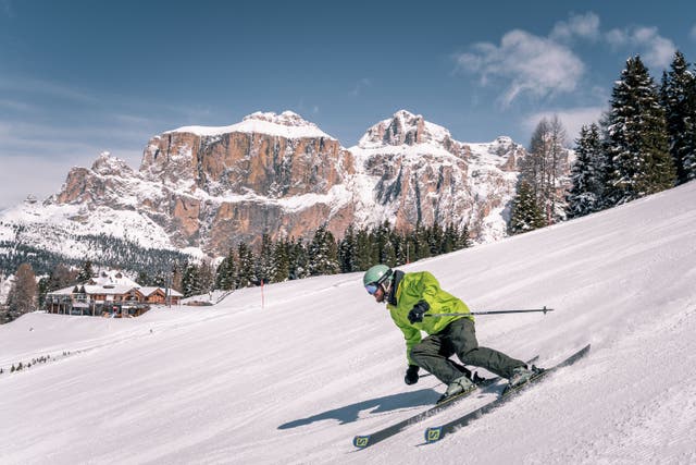 <p>The Dolomites provide excellent skiing against a stunning backdrop</p>