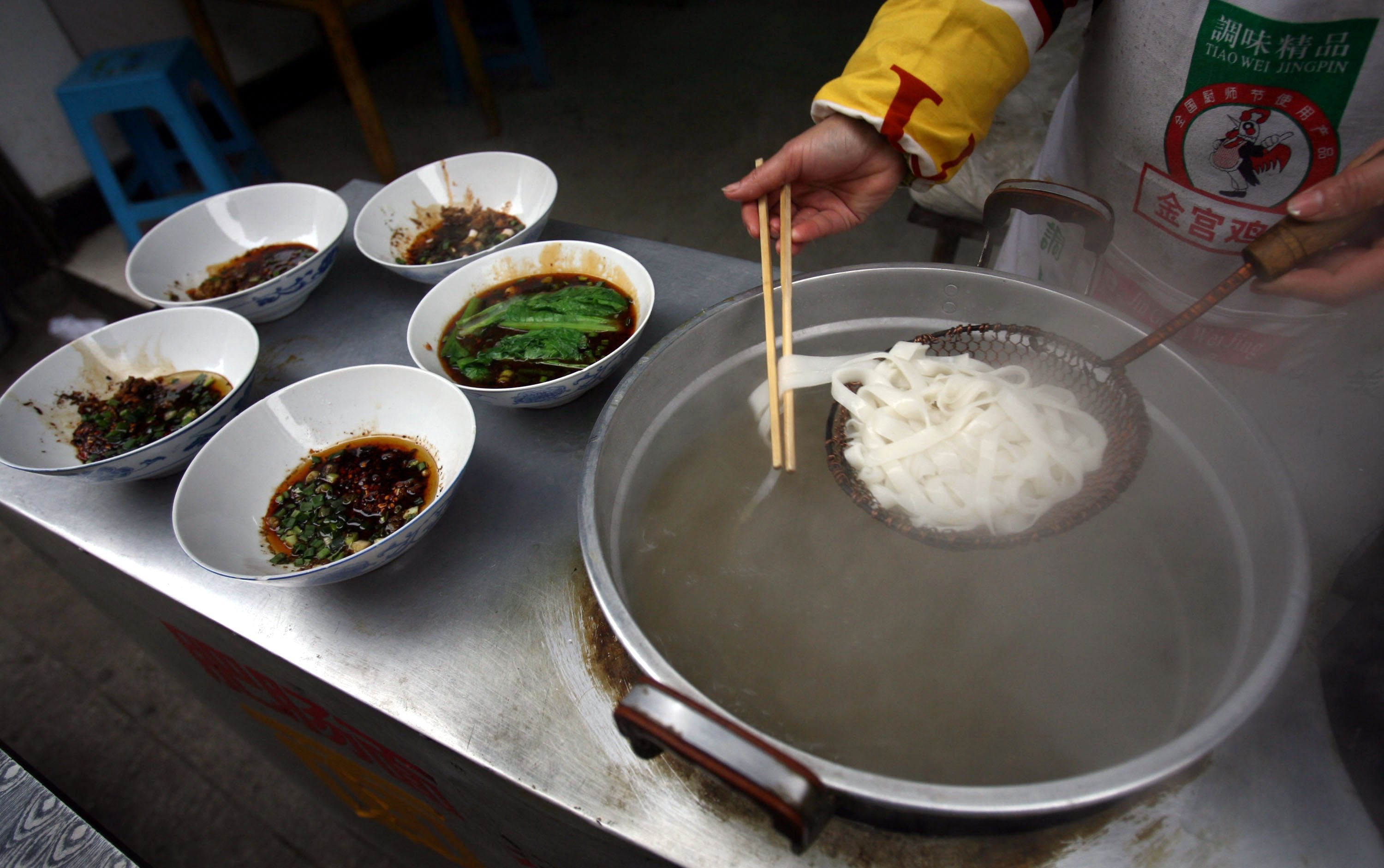 The funeral home provides meals for mourners at its canteen (stock image)