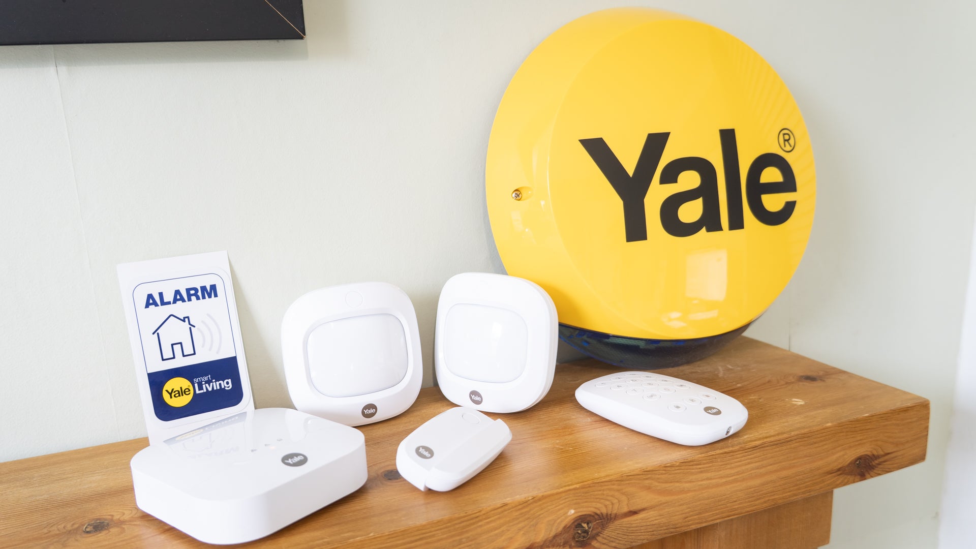 Yale Sync Smart Home Alarm kit