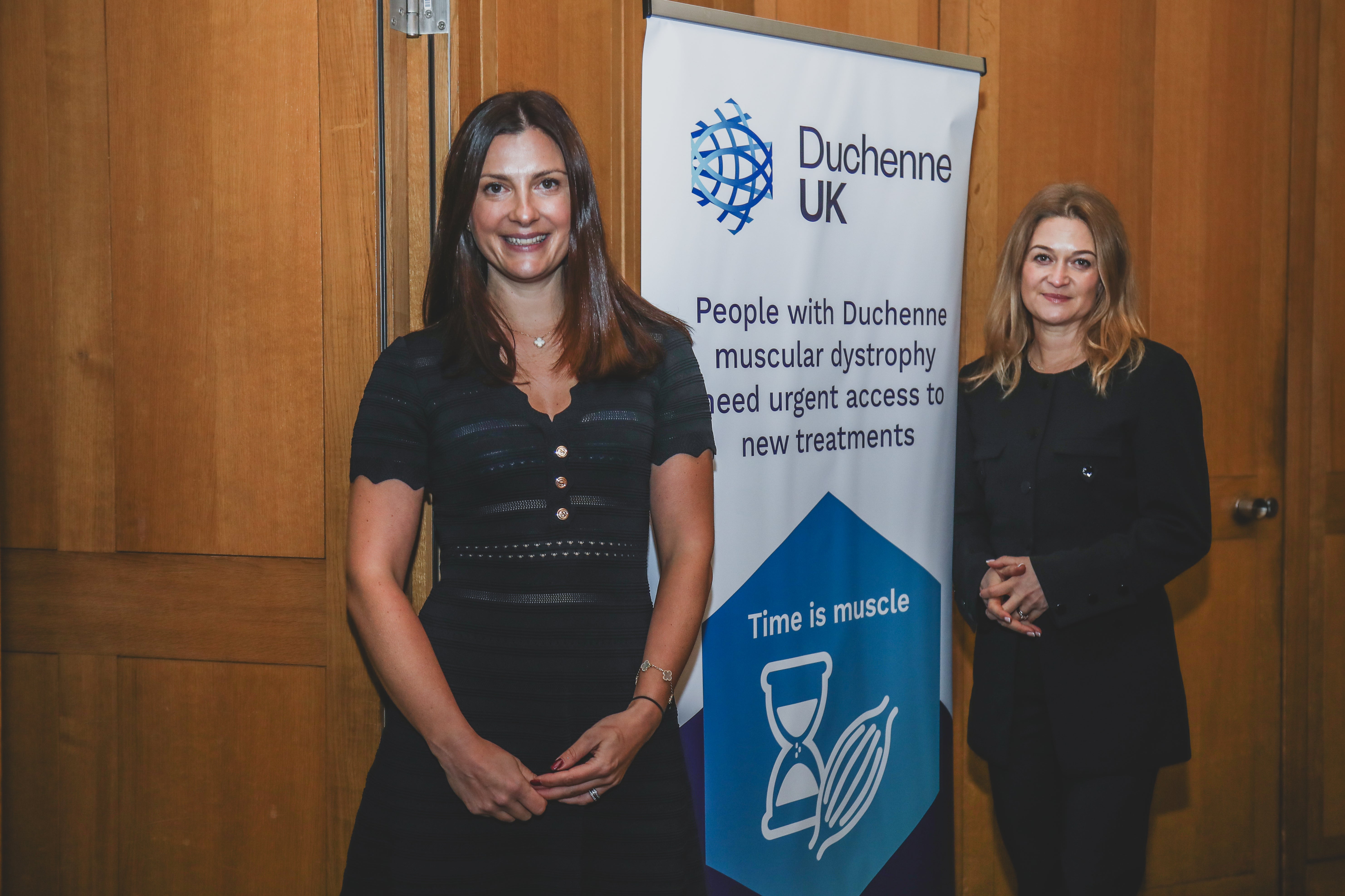 Alex Johnson (vlevo) a Emily Reuben, zakladatelé Duchenne UK