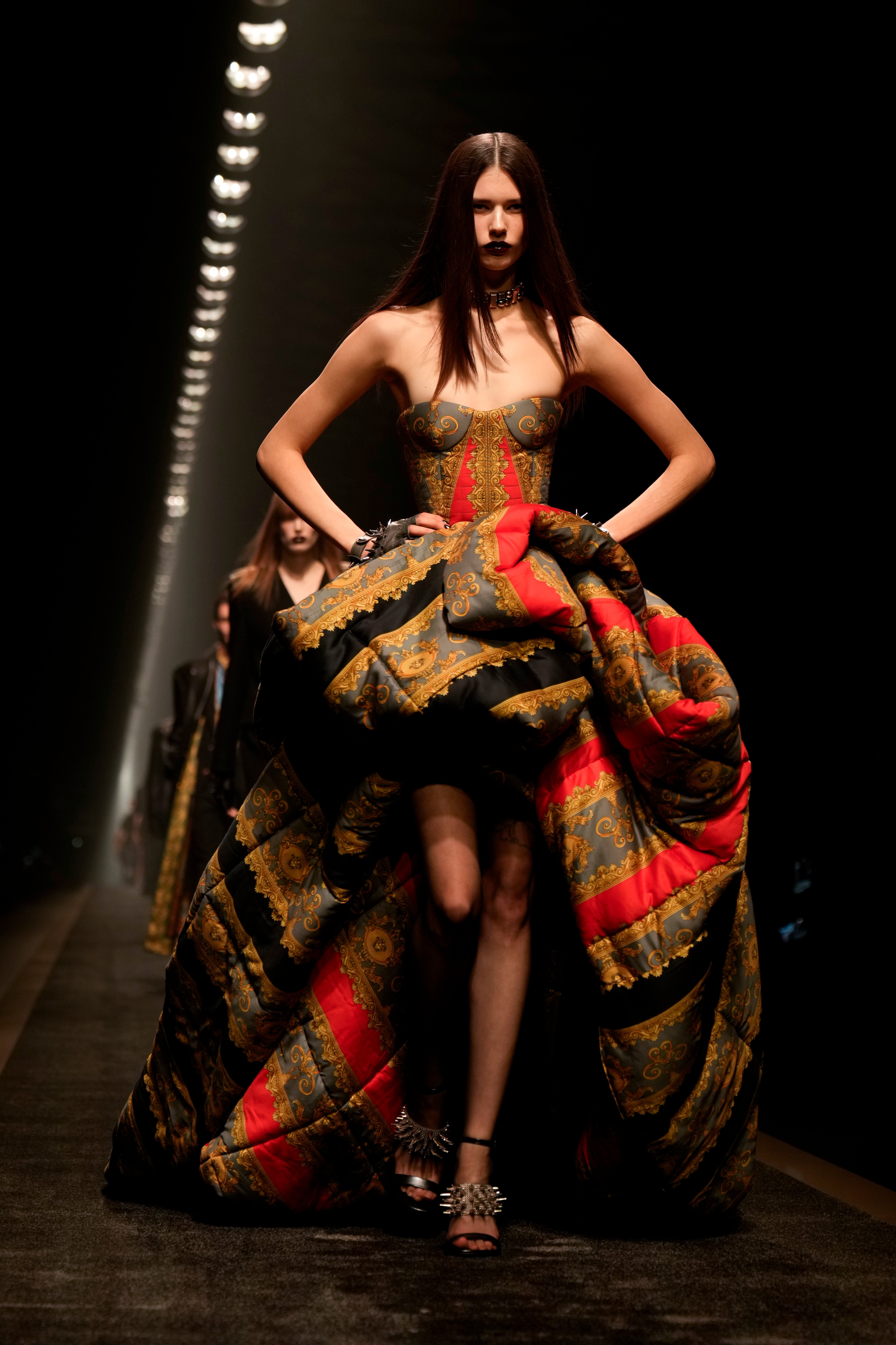 Italy Fashion Versace F/W 25/26