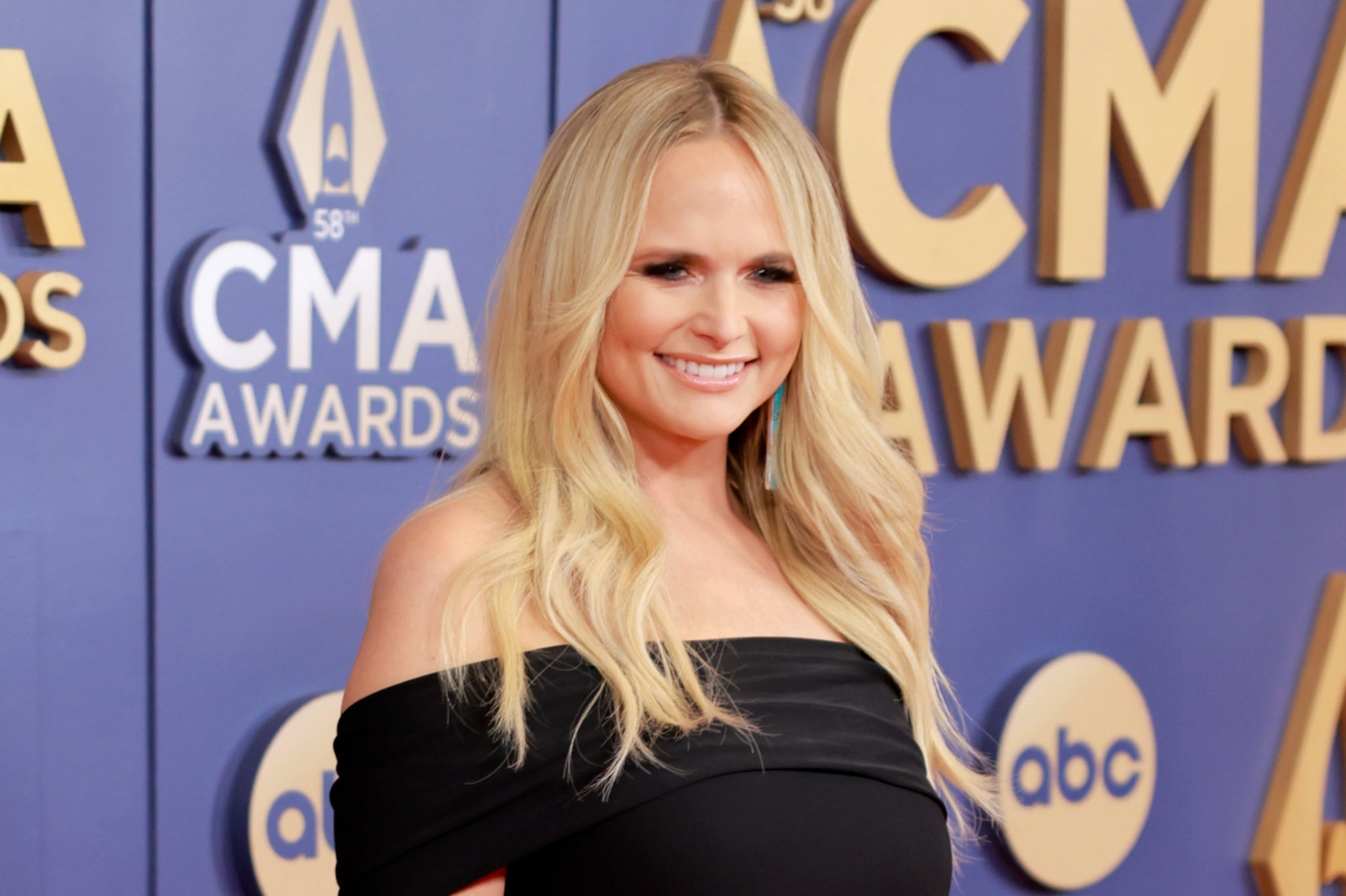 Miranda Lambert hit back at a follower who argued she shouldn’t wear leggings