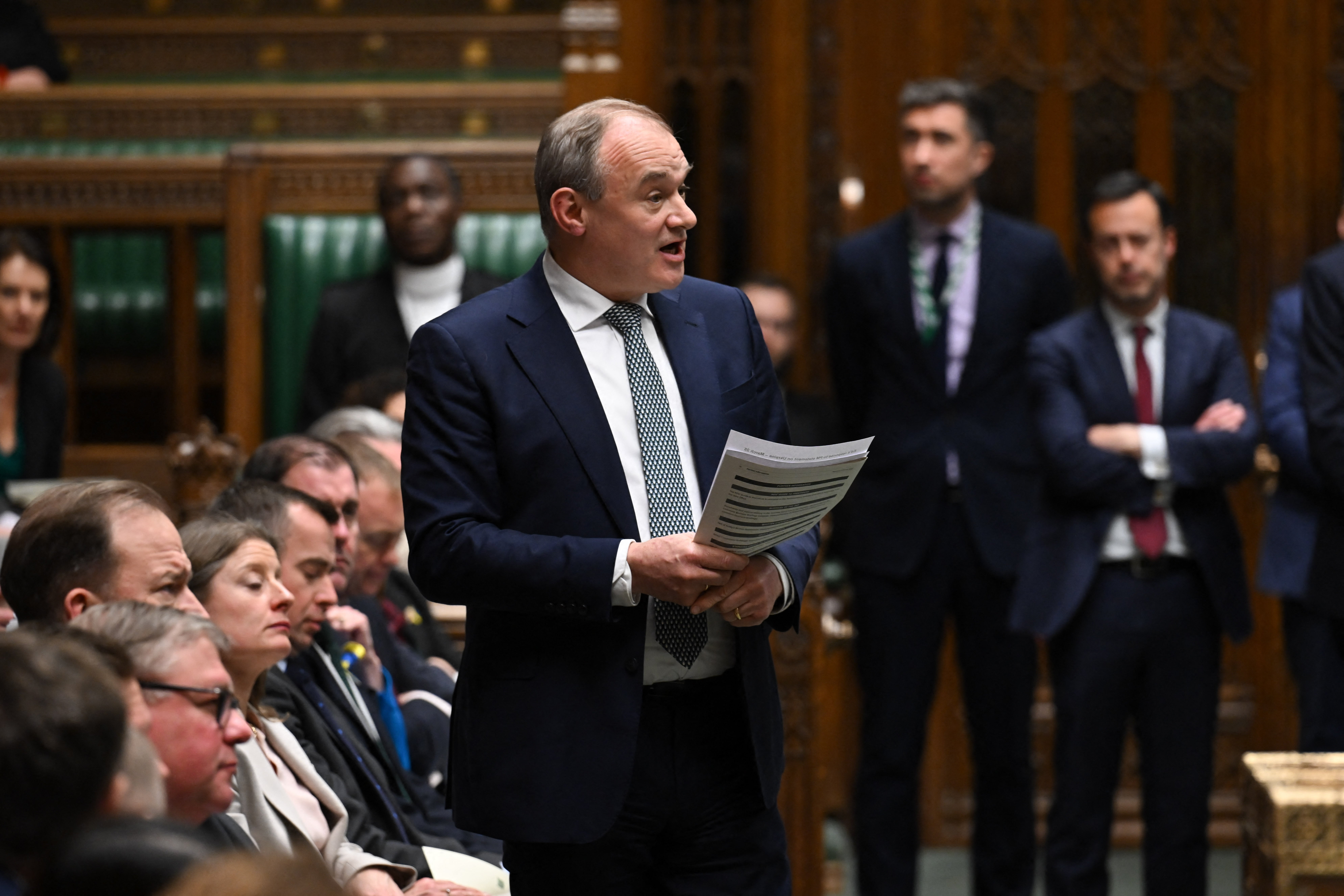 Ed Davey put pressure on Starmer over the Tate brothers