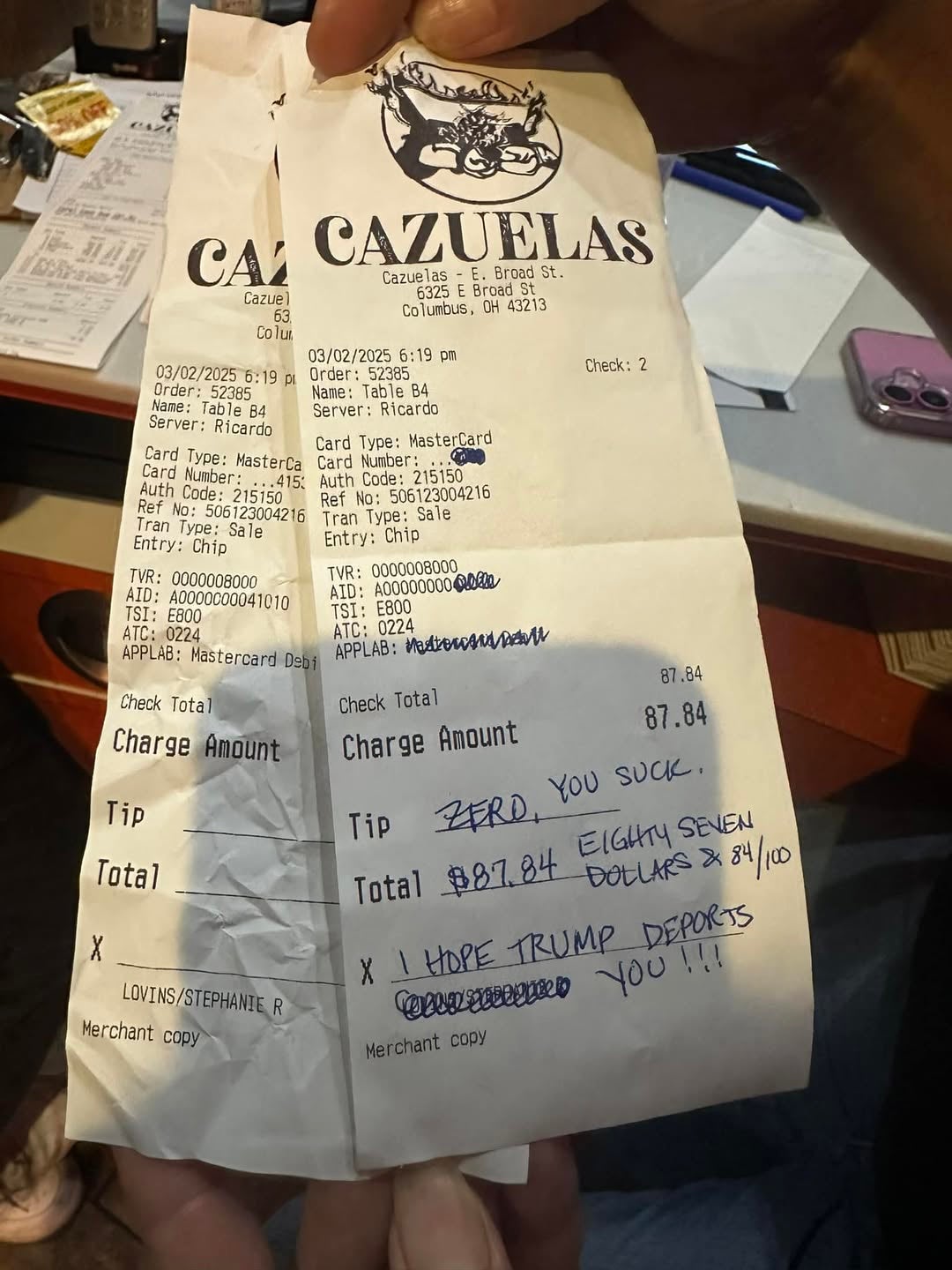 'Zero. You Suck,' a woman wrote in the tip section of her Cazuelas Mexican Cantina bill