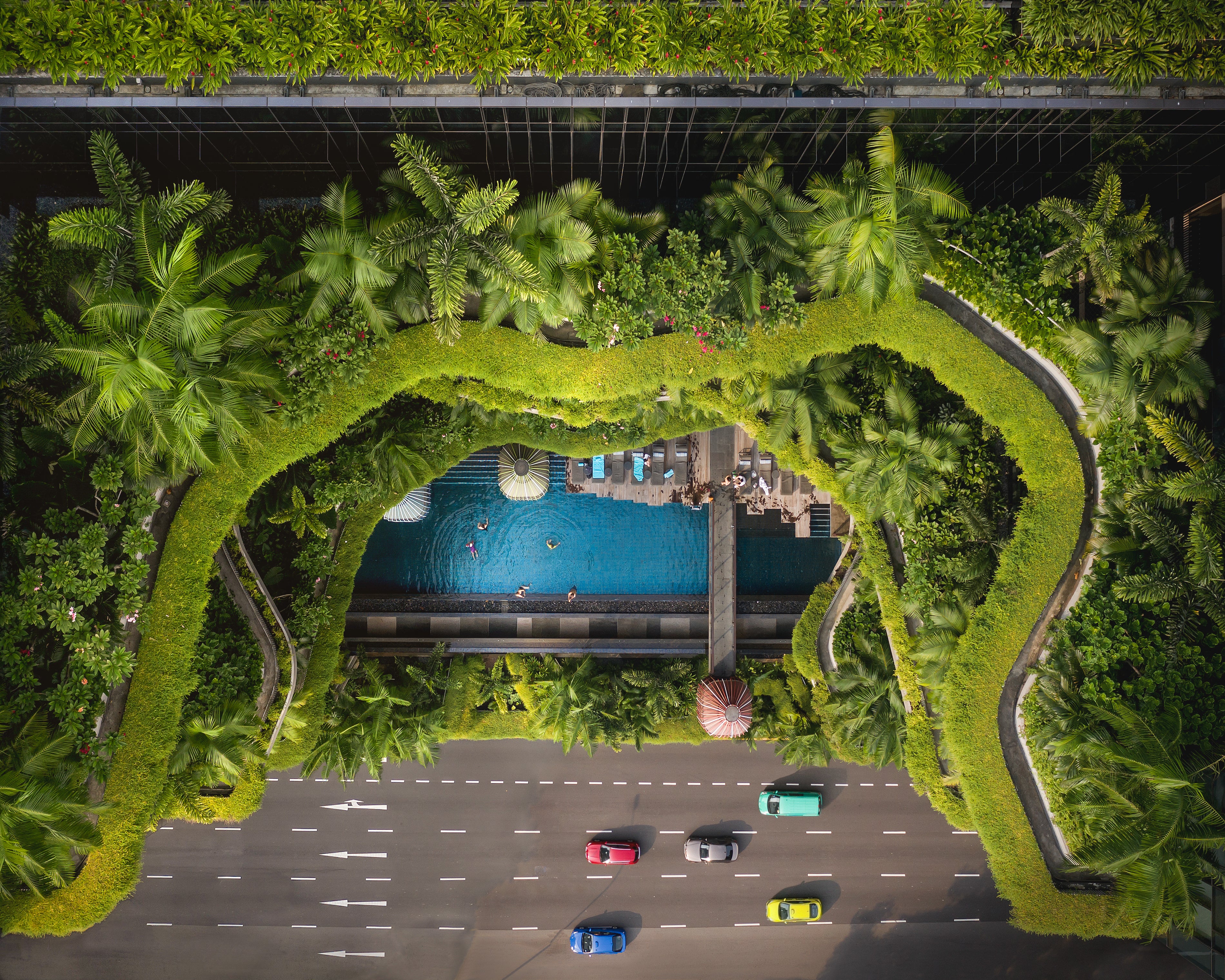 Where City Meets Nature: Singapore’s Incredible Architectural Fusion