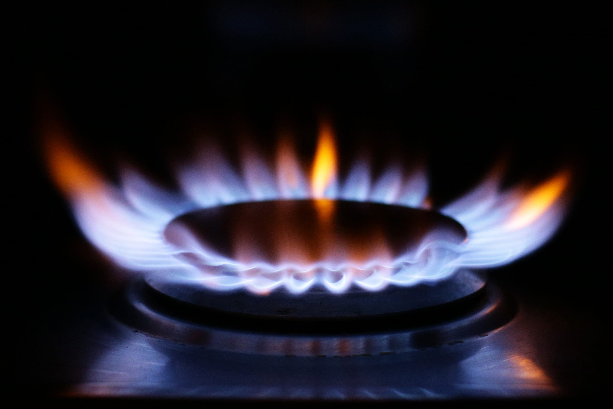 Cooking on a gas hob can create a high level of indoor air pollution, an investigation found (PA)