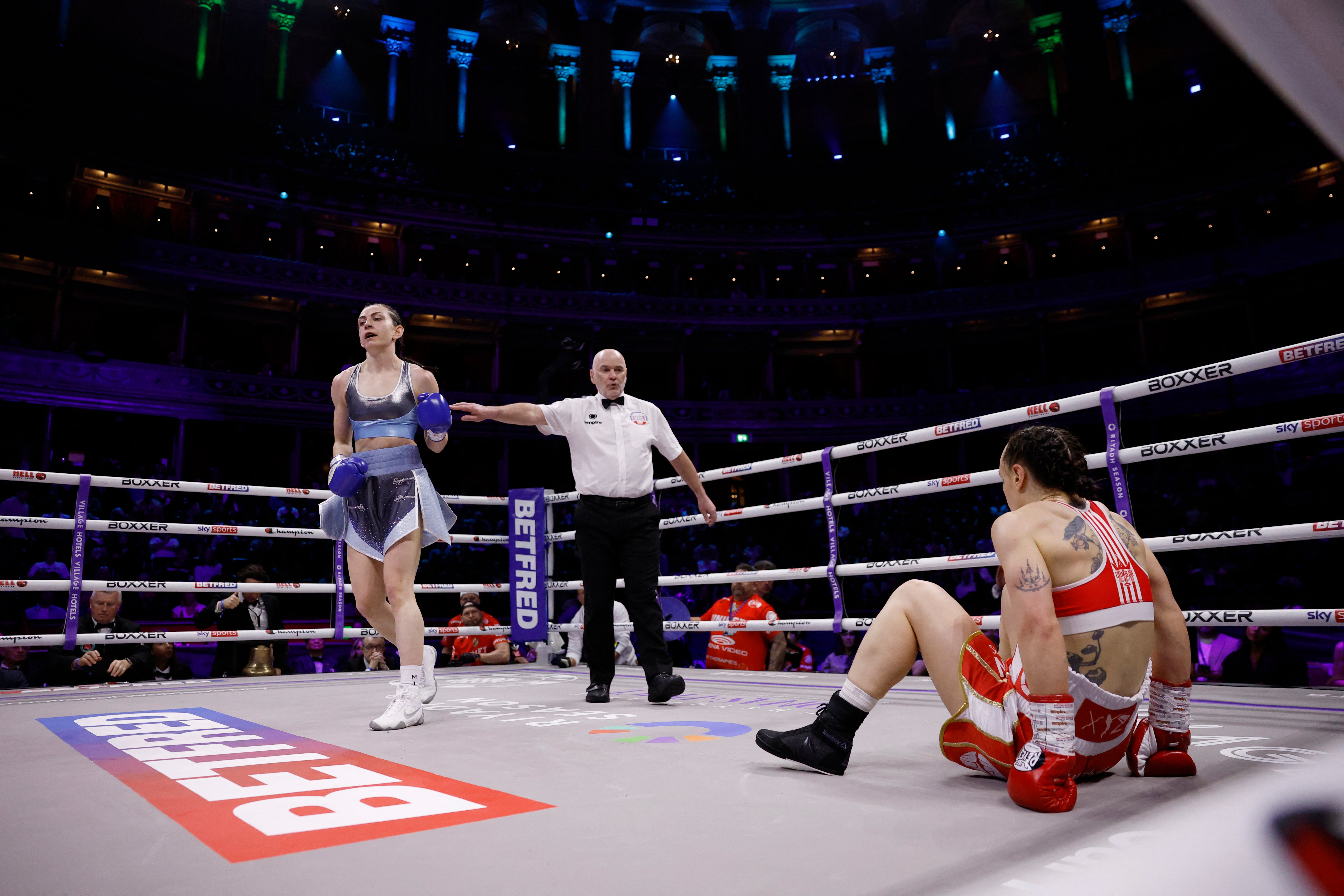 Karriss Artingstall (left) dropped Raven Chapman en route to victory