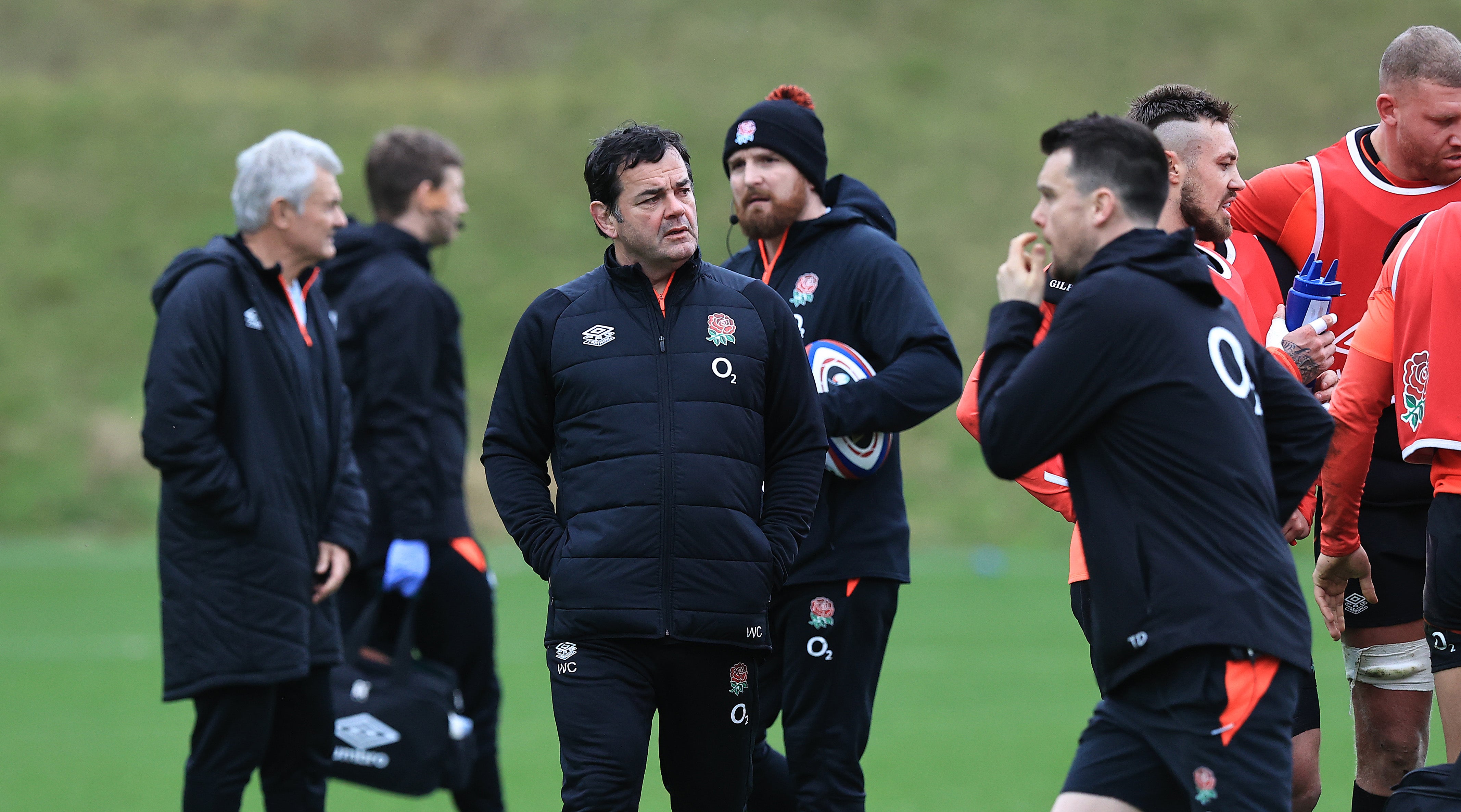 Former England captain Will Carling has questioned the calibre of the coaching staff