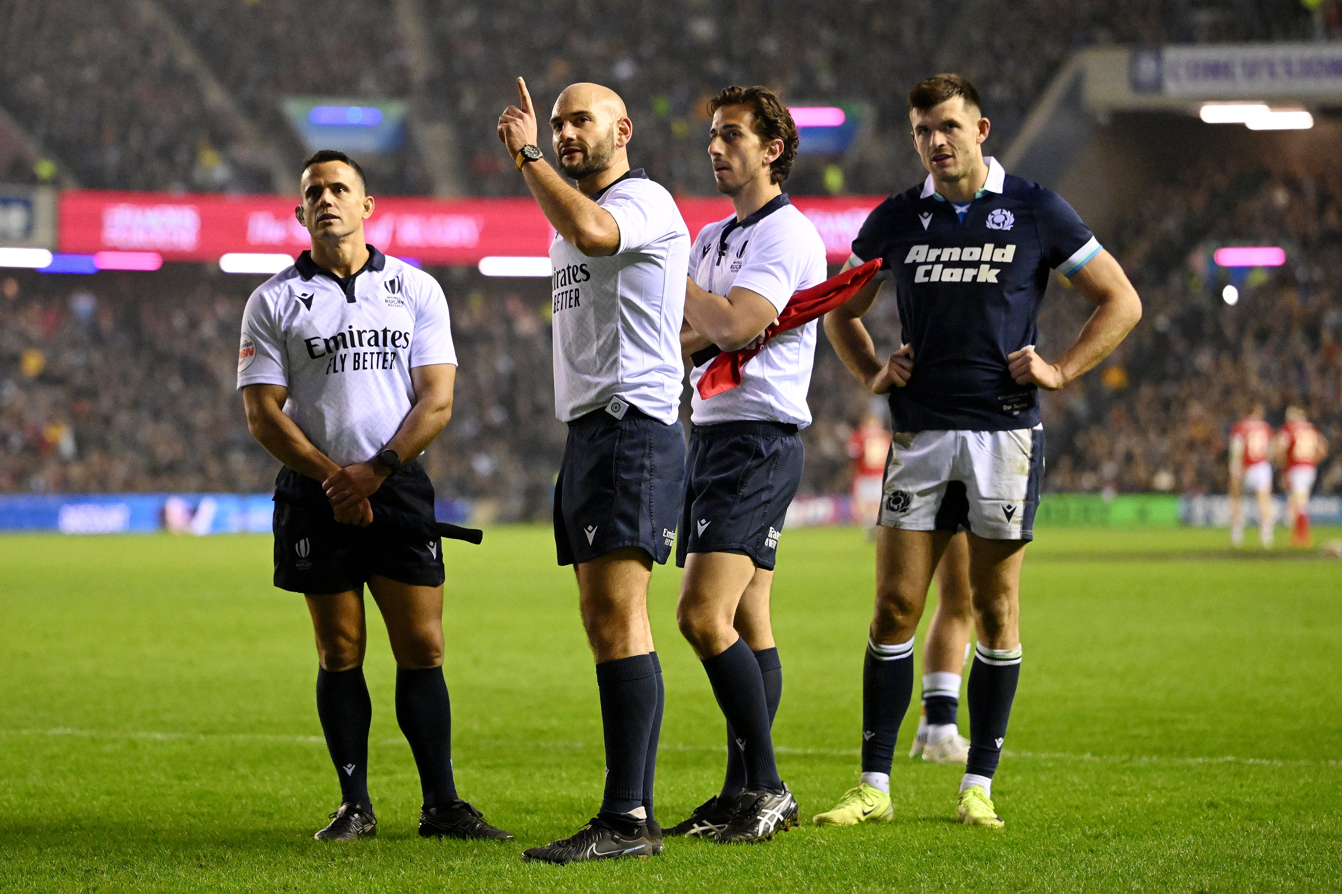 Andrea Piardi ruled out Taulupe Faletau's try