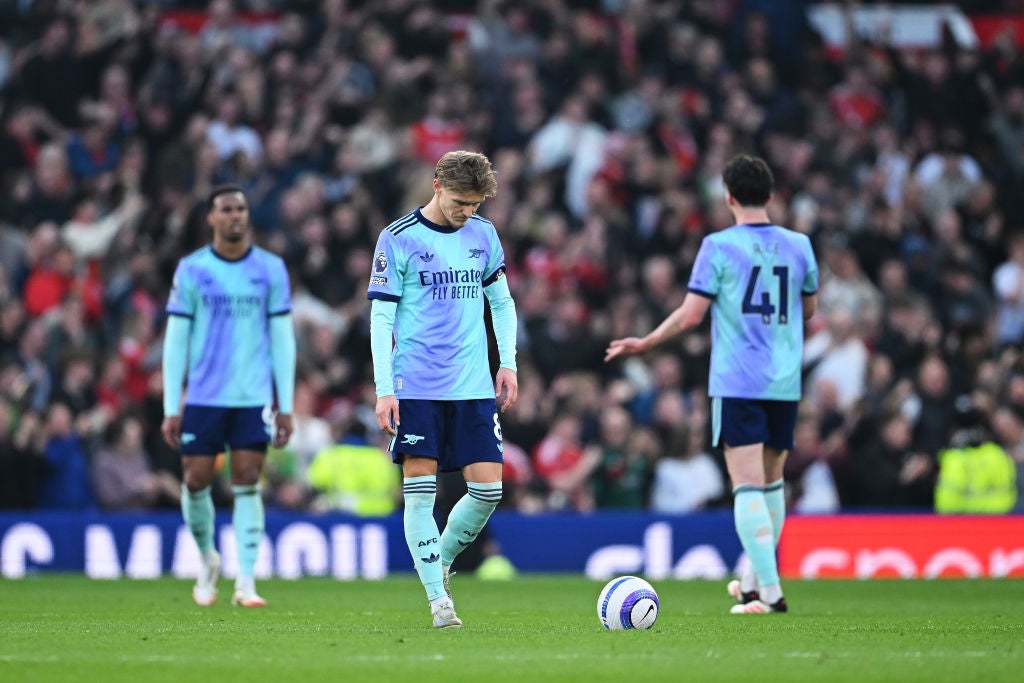 Roy Keane clashes with Jamie Redknapp over Arsenal’s title hopes
