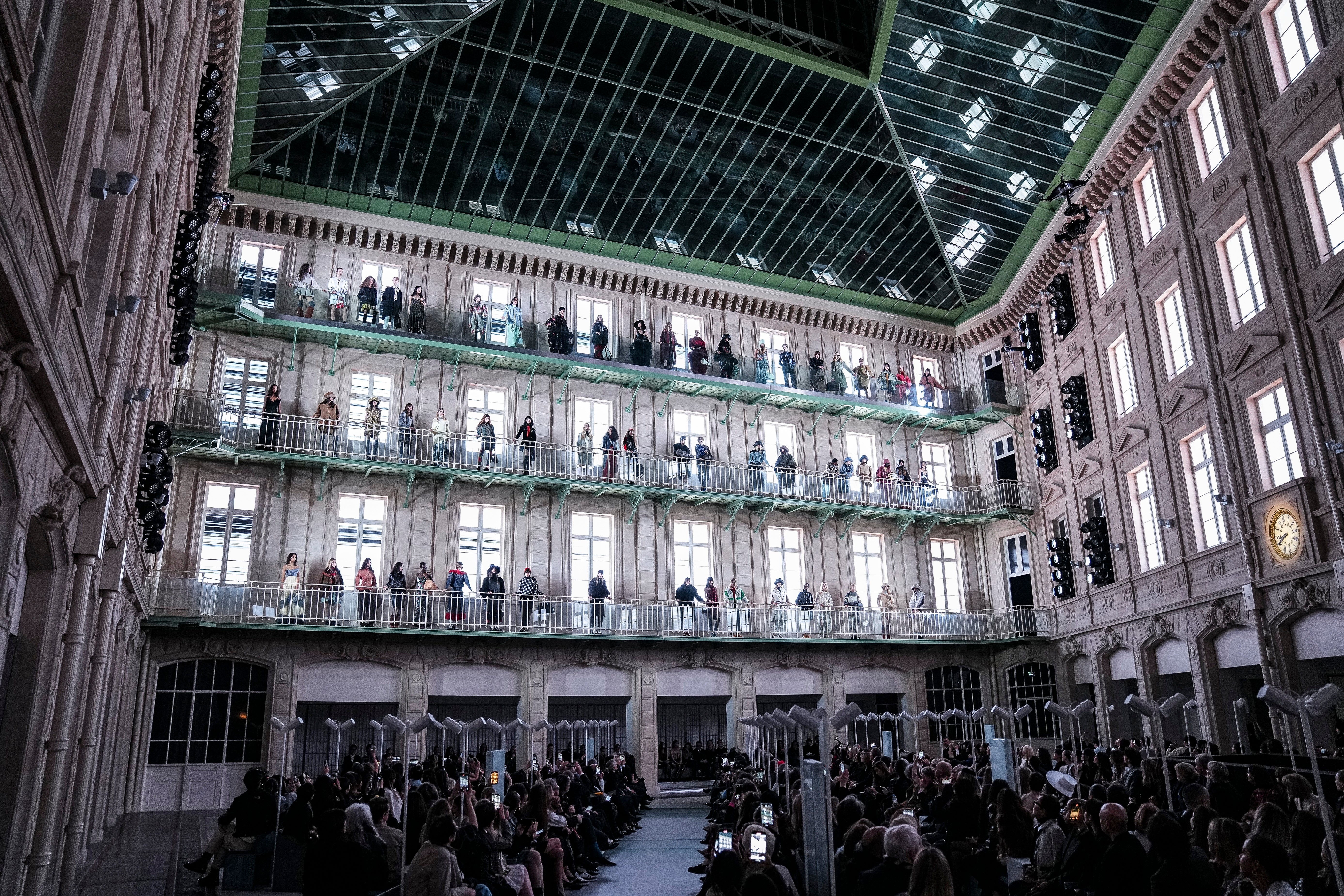 France Fashion Louis Vuitton F/W 25/26