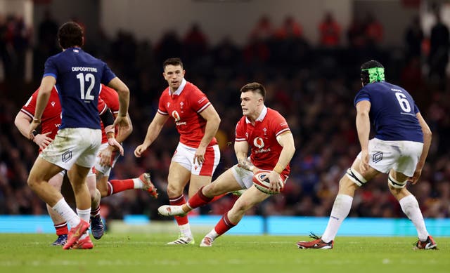 <p>Joe Roberts will make his first professional start on the wing against England</p>