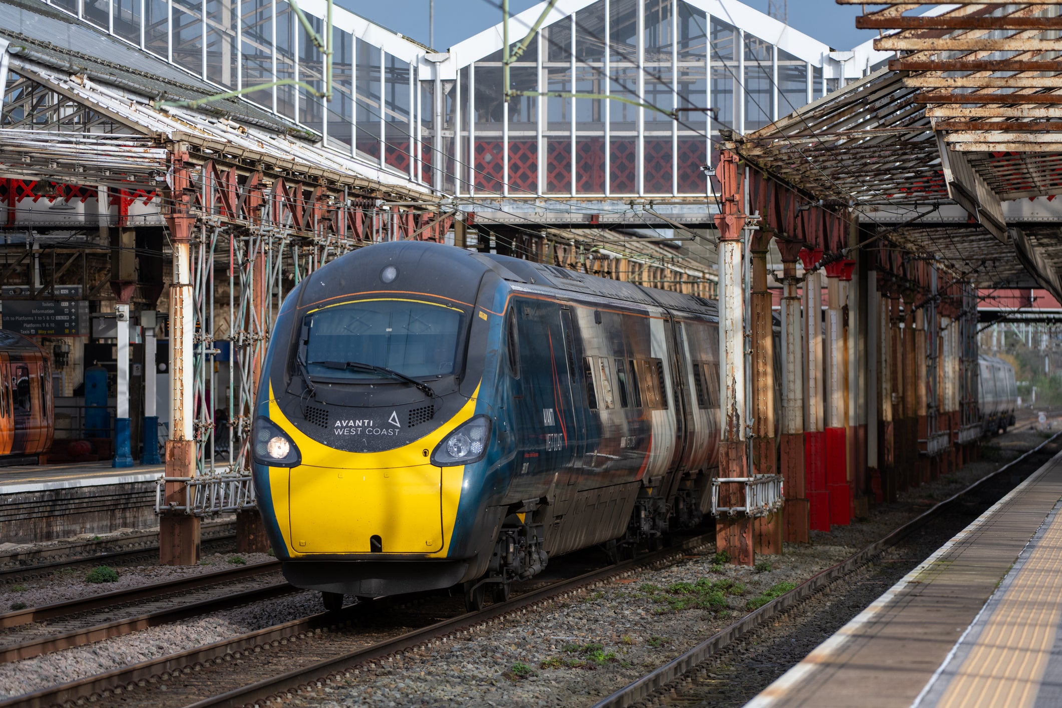 Avanti staff in the Rail Union RMT had been due to continue Sunday walkouts until 25 May