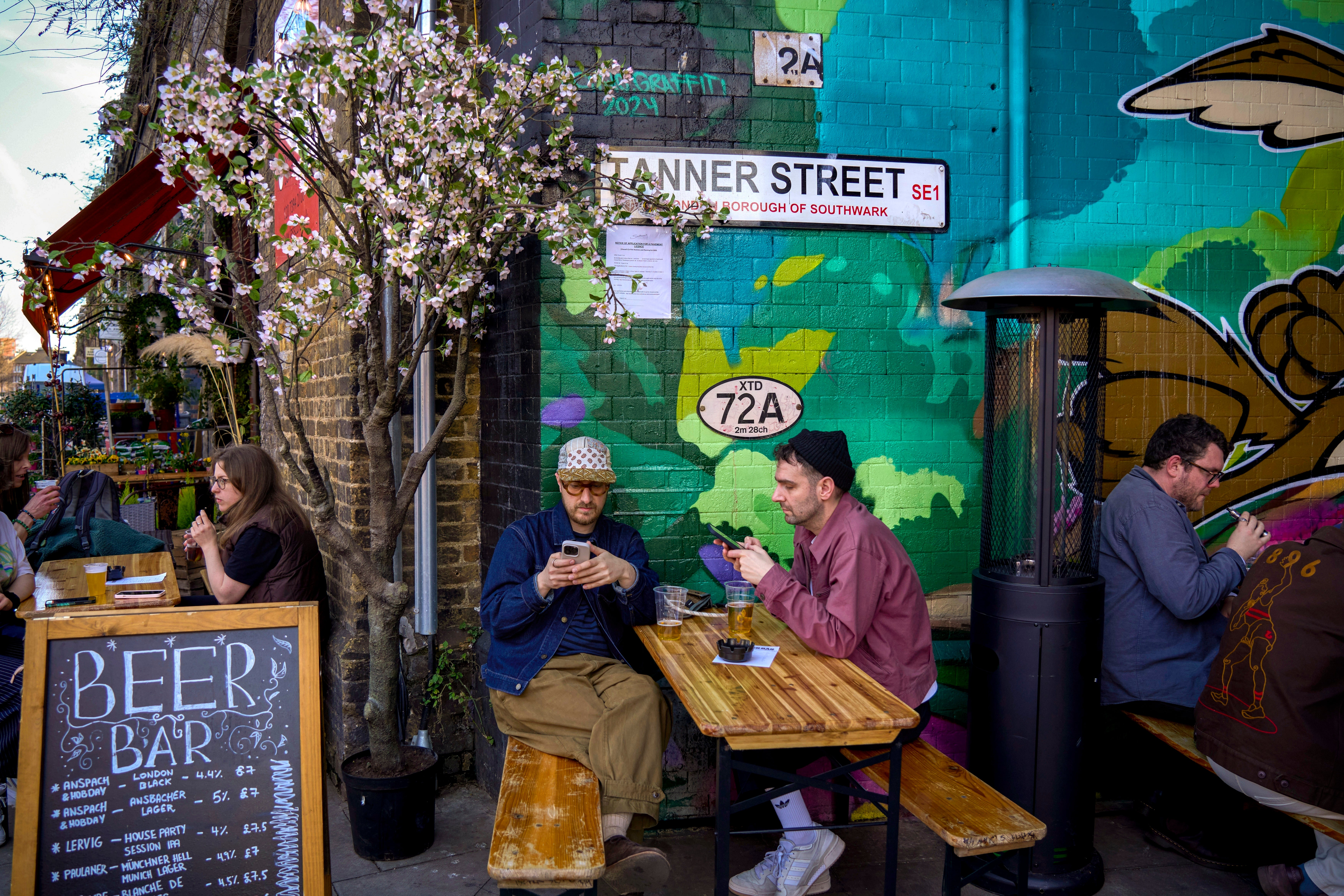 Britain Beer Mile Photo Gallery