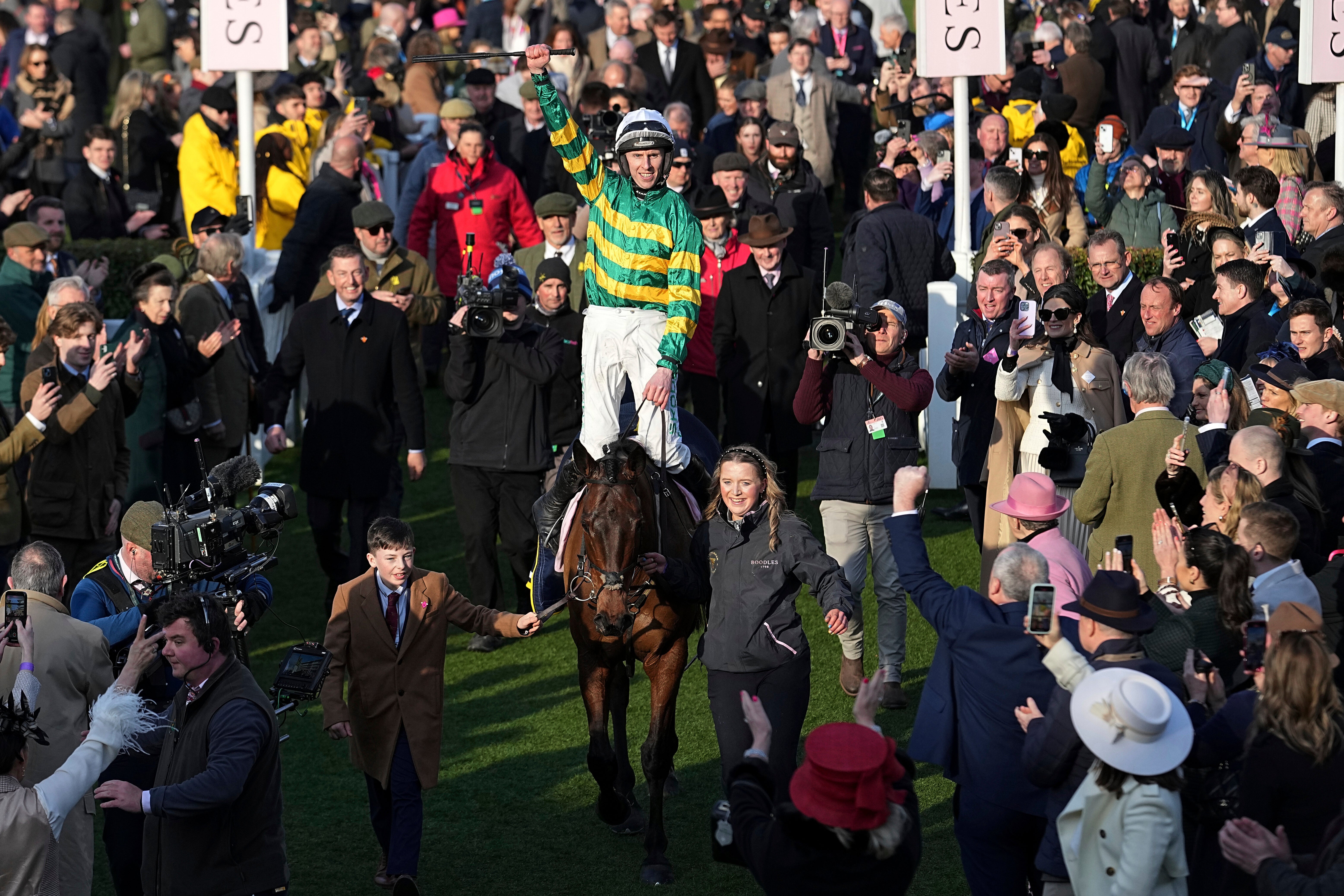 Inothewayurthinkin, trained by Gavin Cromwell and ridden by Mark Walsh, won the Cheltenham Gold Cup