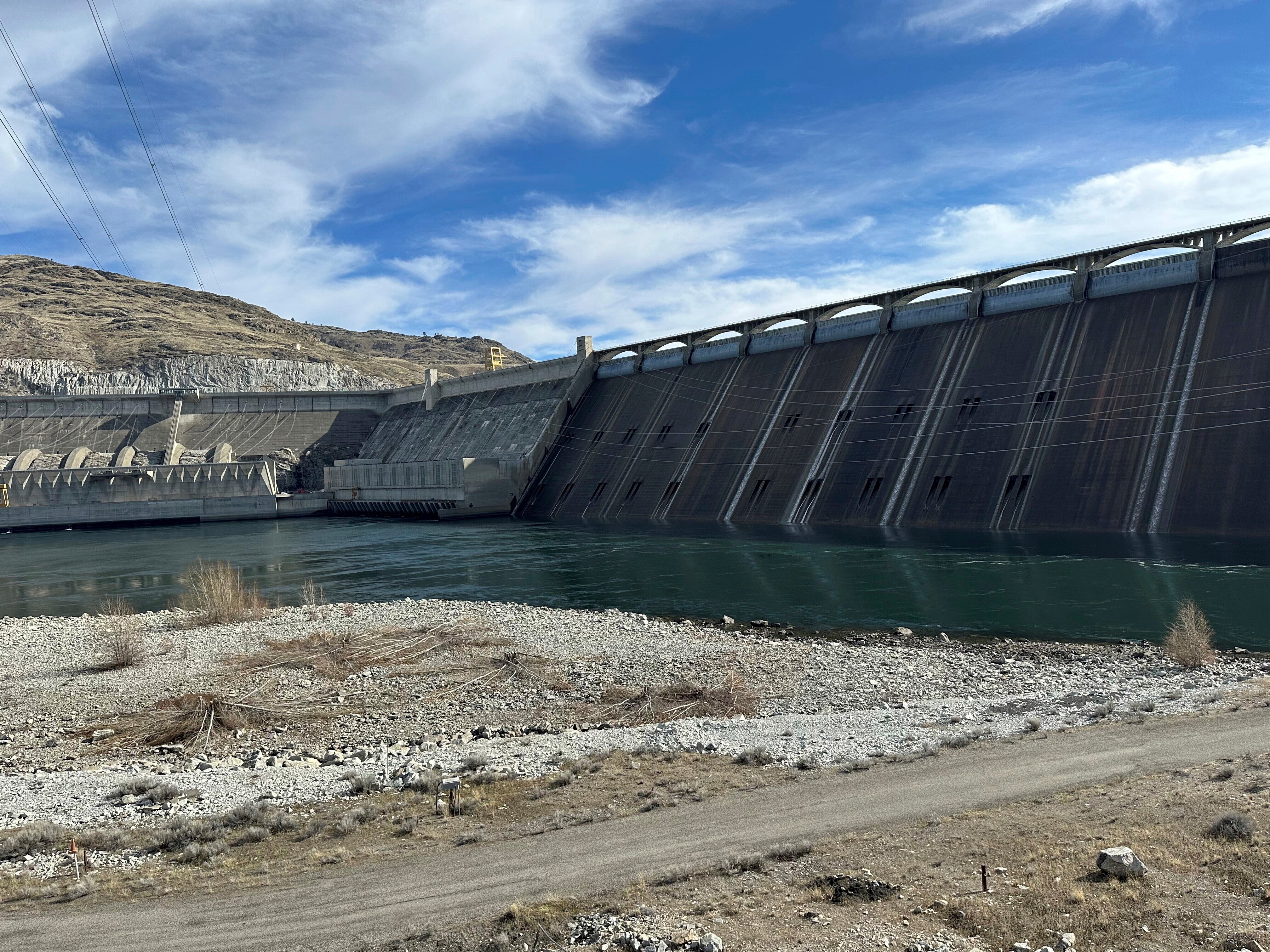 Trump-Dams-Fired Workers