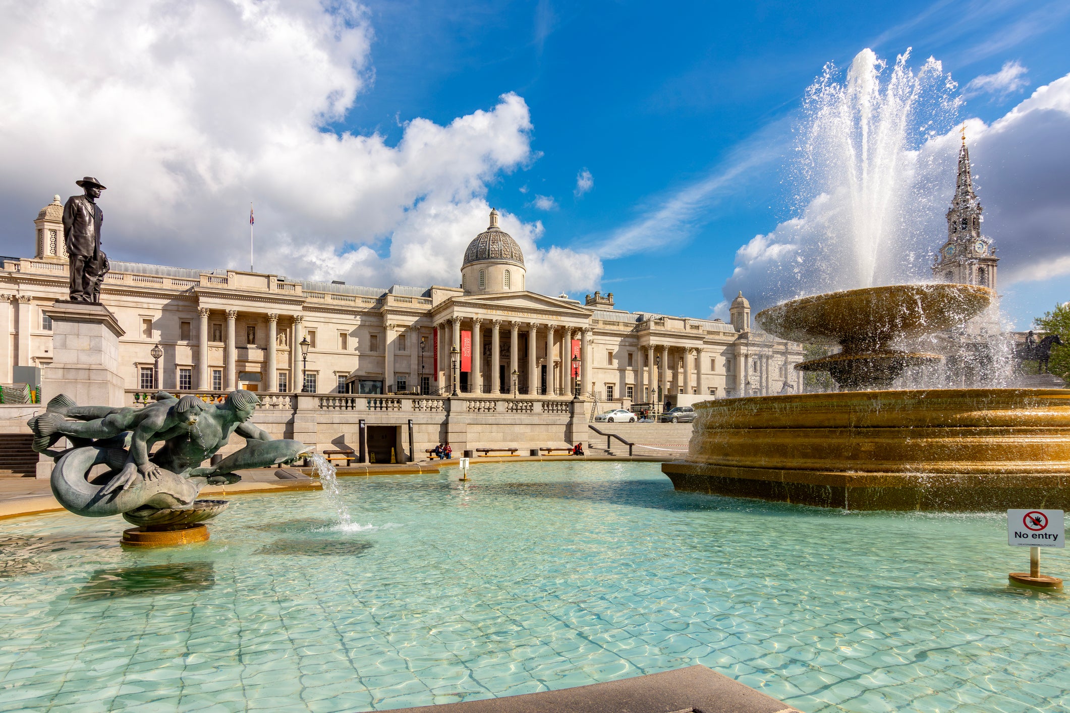 The National Gallery is beside London’s Trafalgar Square