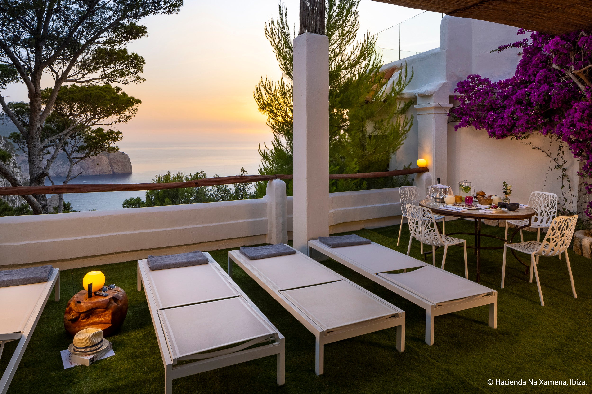 For a five-star family experience, book a room at Hacienda Na Xamena