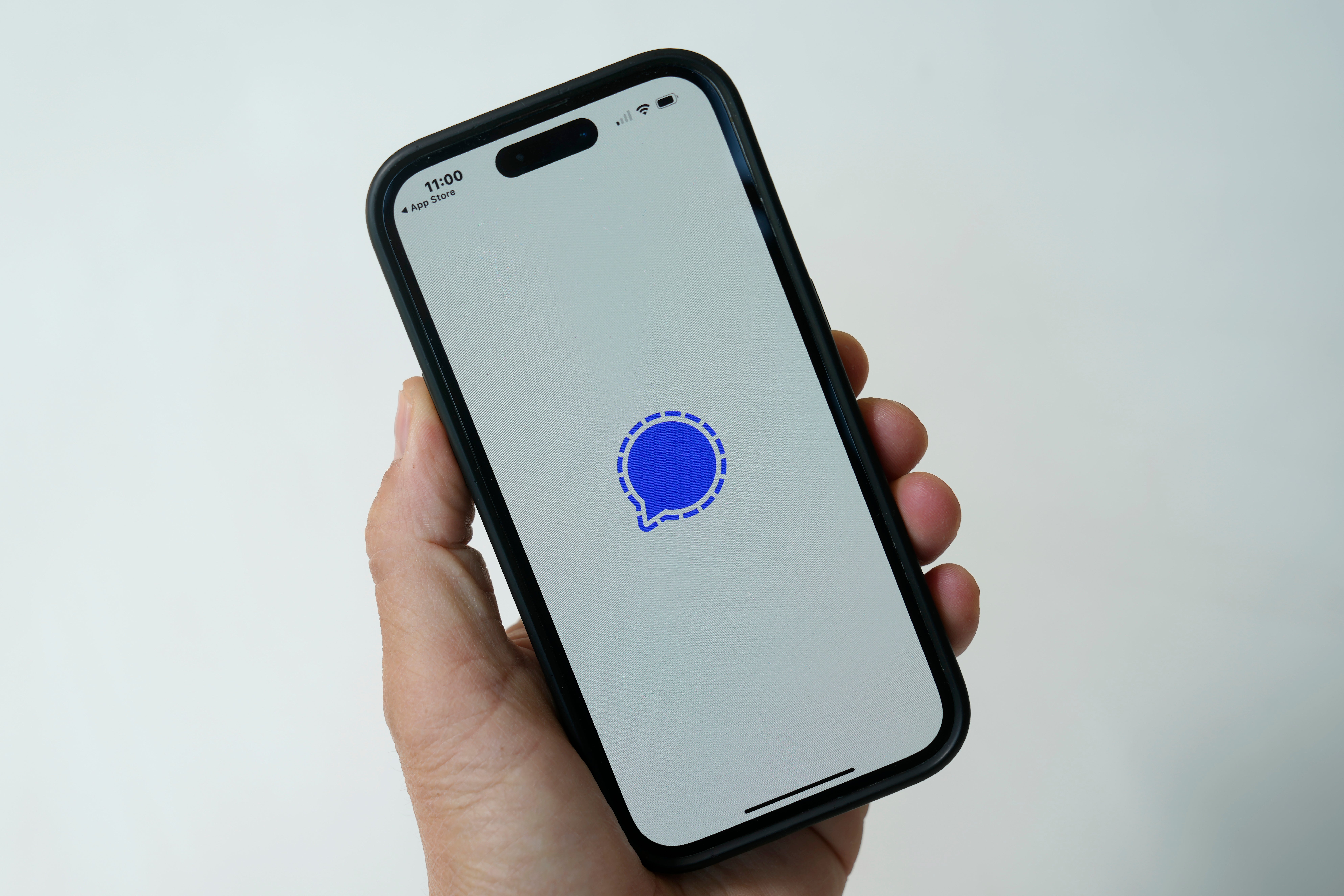 Government Transparency Encrypted Apps