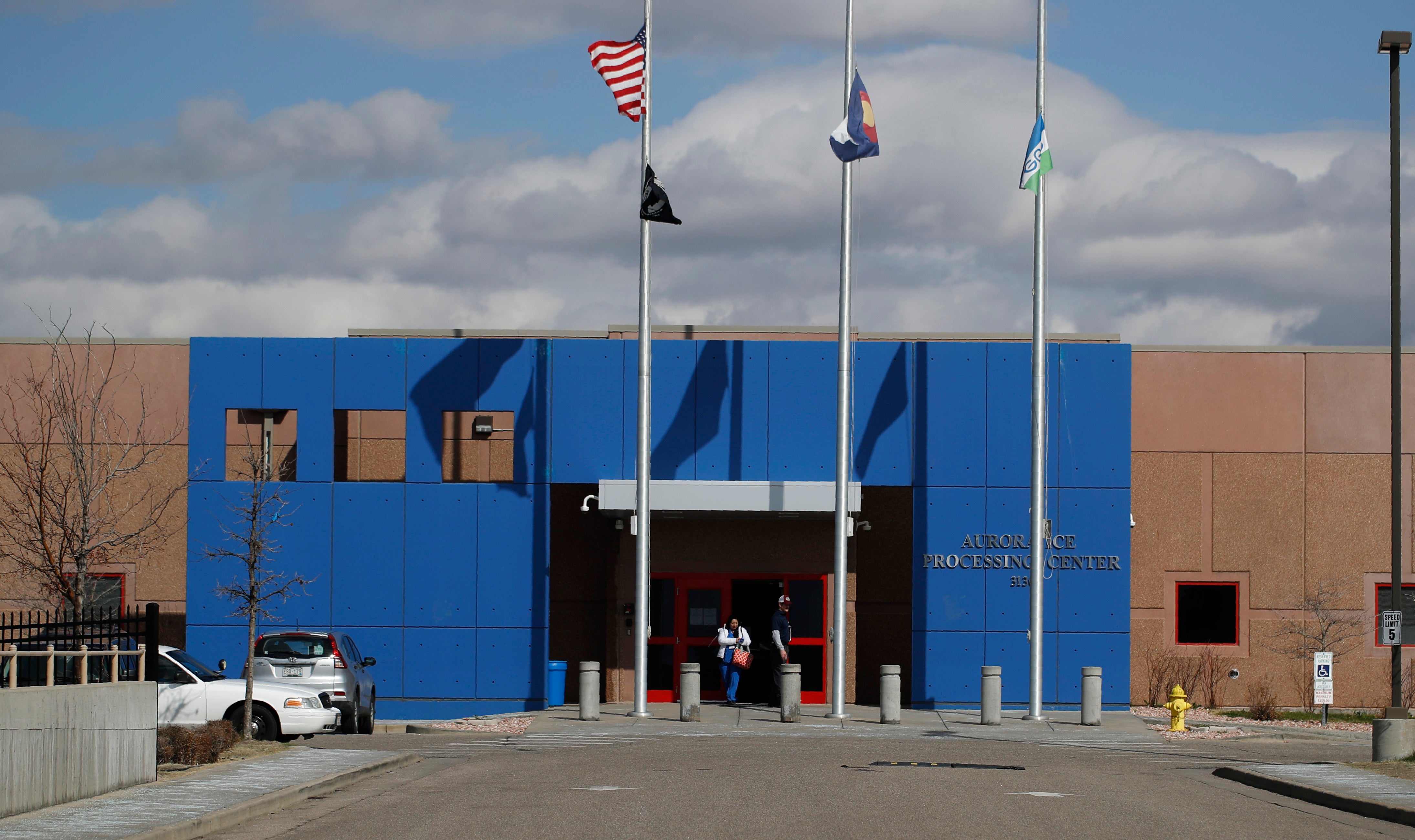 Immigration Detention-Escape