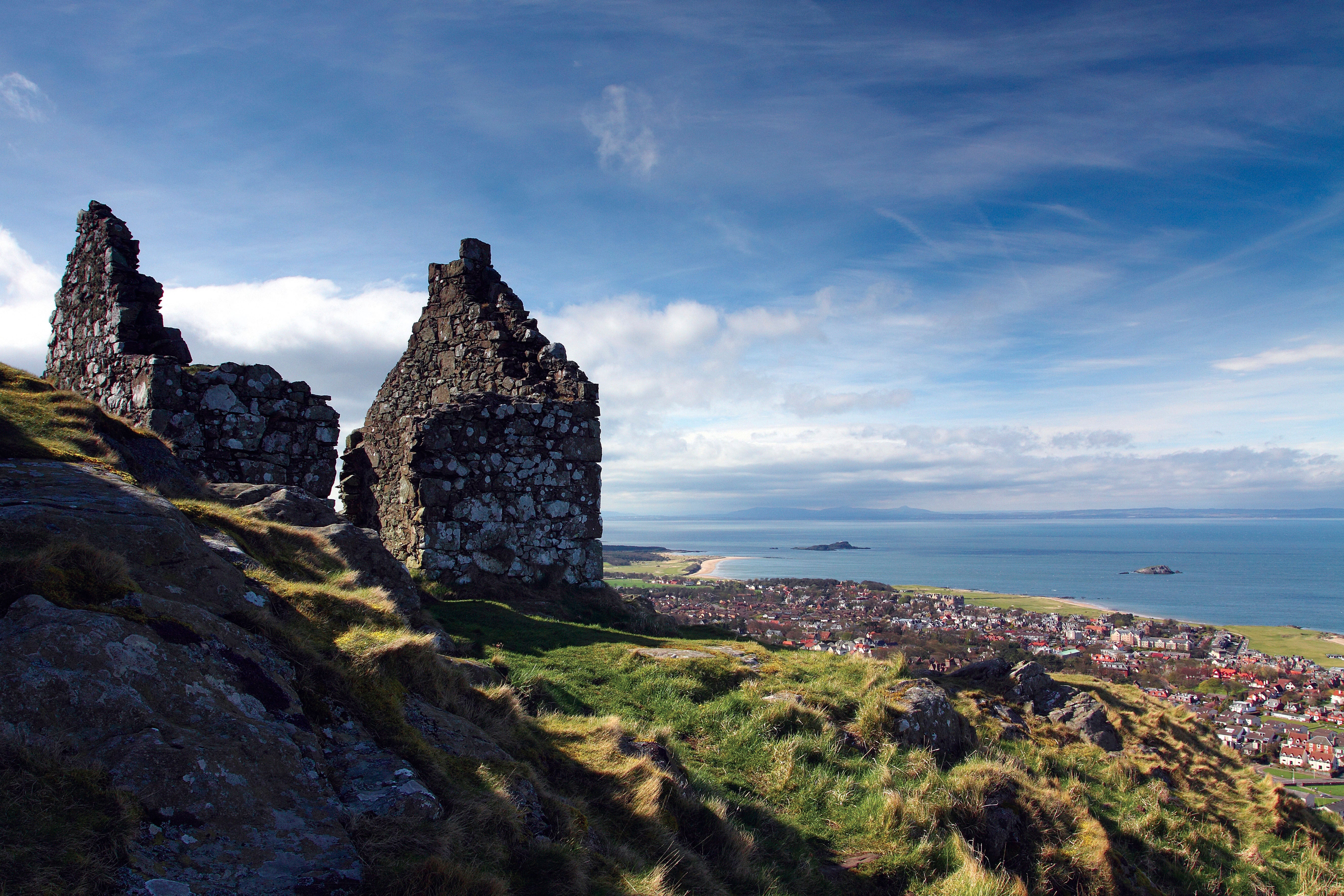 View of North Berwick from North Berwick Law (Alamy/PA)