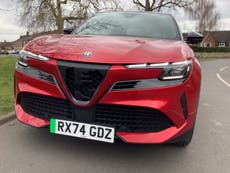 Alfa Romeo Junior Elettrica: The grille can’t help it
