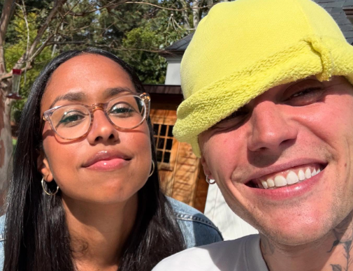Singer Jensen McRae shared a selfie with pop singer Justin Bieber over the weekend