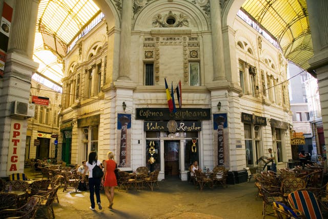 <p>Pasajul Macca-Vilacrosse, an arcaded street in central Bucharest</p>