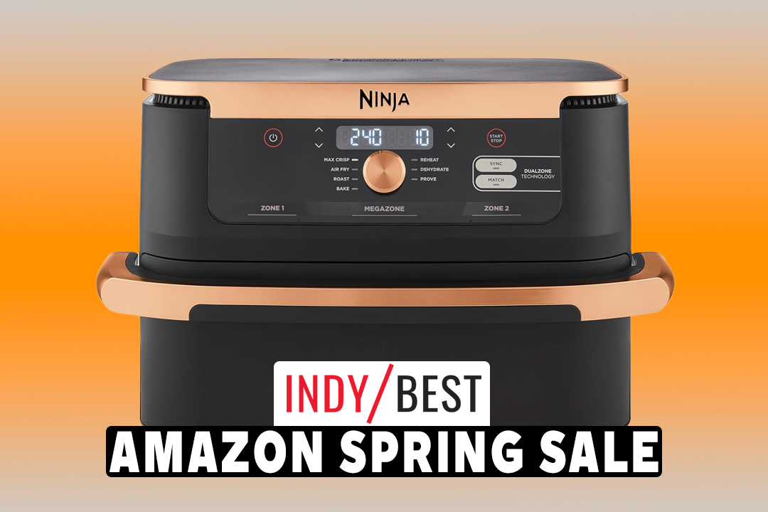 Its dual zone technology can cook two different food at the same time