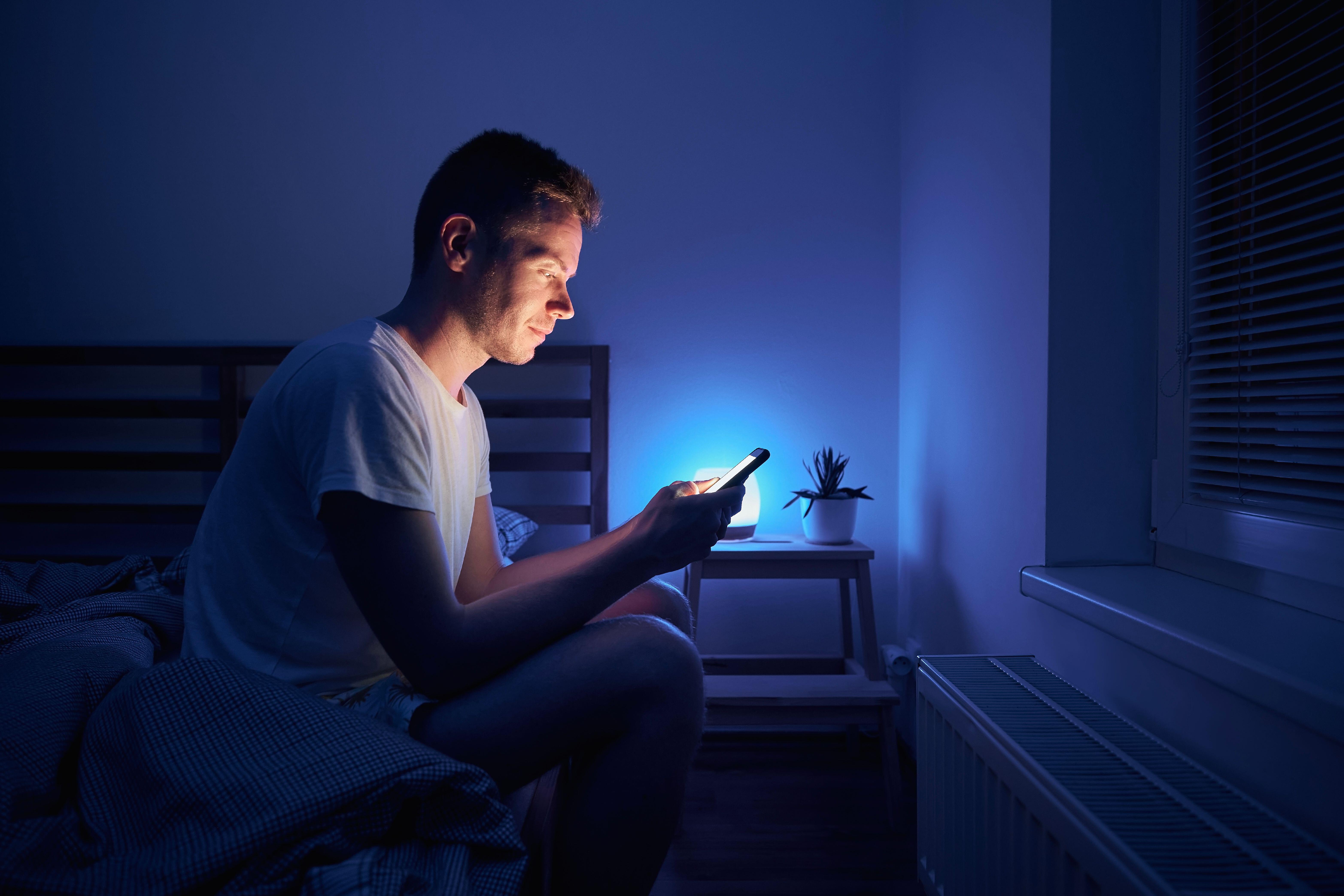 Screen time before bed is linked to trouble falling asleep
