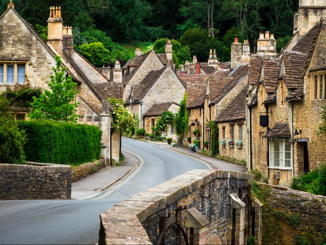 <p>The Cotswolds is a Recognised Area of Outstanding Natural Beauty</p>