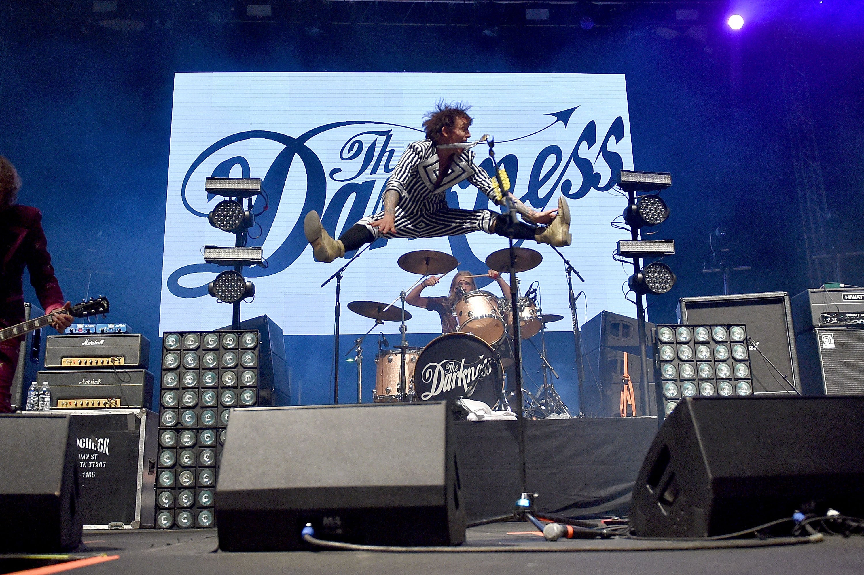 The Darkness during a gig in Los Angeles in 2015