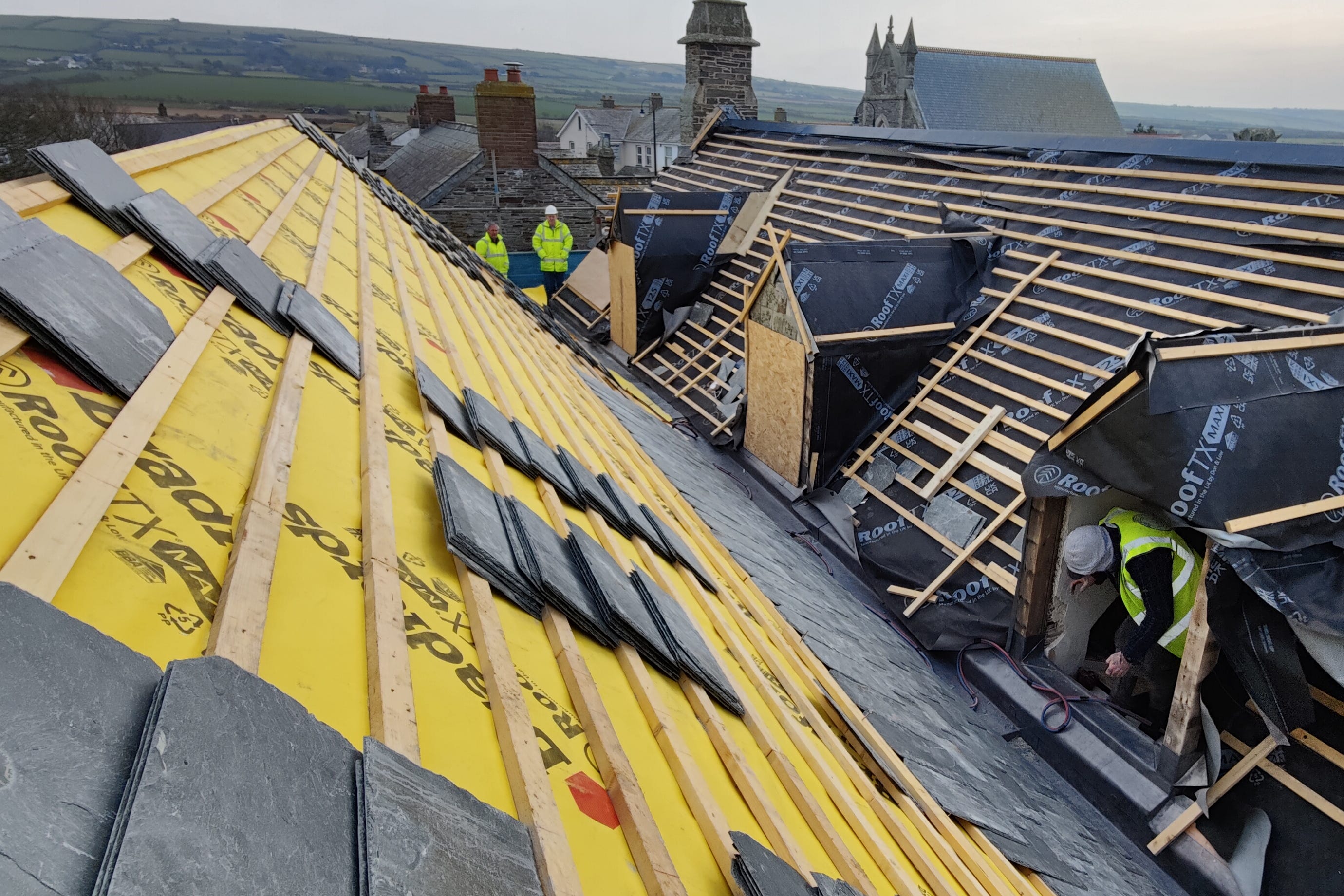 The first re-roofing works in more than 90 years have been successfully completed at King Arthur’s Great Halls in Tintagel (Jeremy Chadburn/English Heritage/PA)