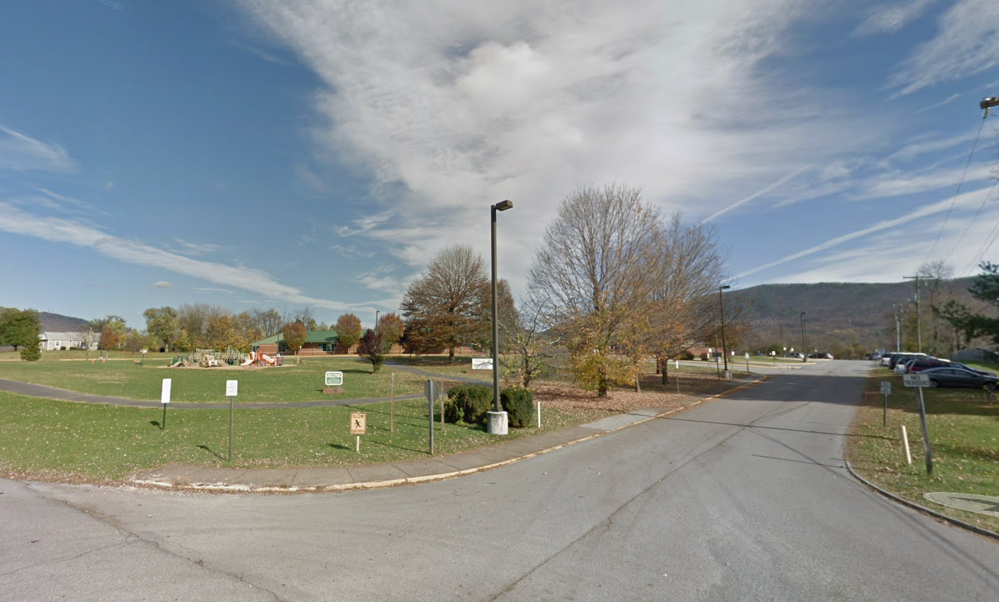 Summer attended the Mountain View Elementary School in Roanoke, Virginia – an area that sits below the George Washington & Jefferson National Forest
