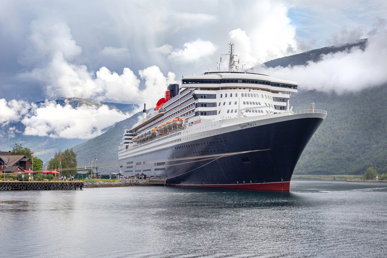 Cruisers can receive up to $600 onboard credit on select Cunard bookings